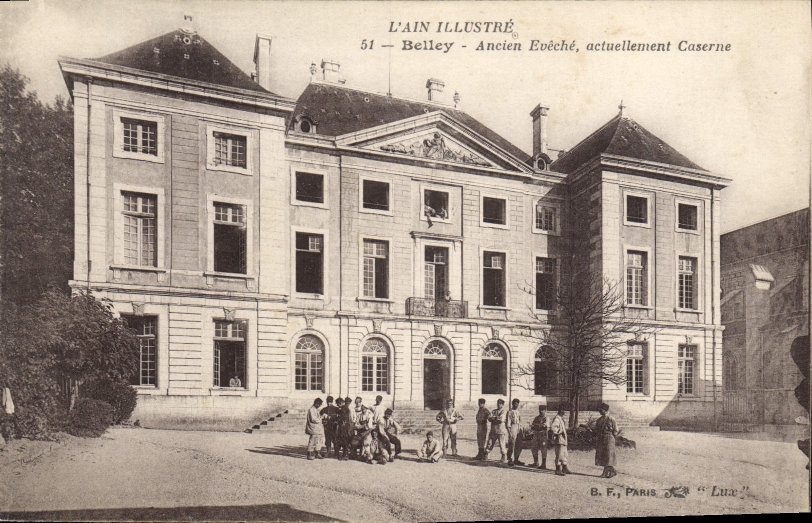 CPA L'Ain Illustre Belley Ancien Eveche actuellement Caserne 