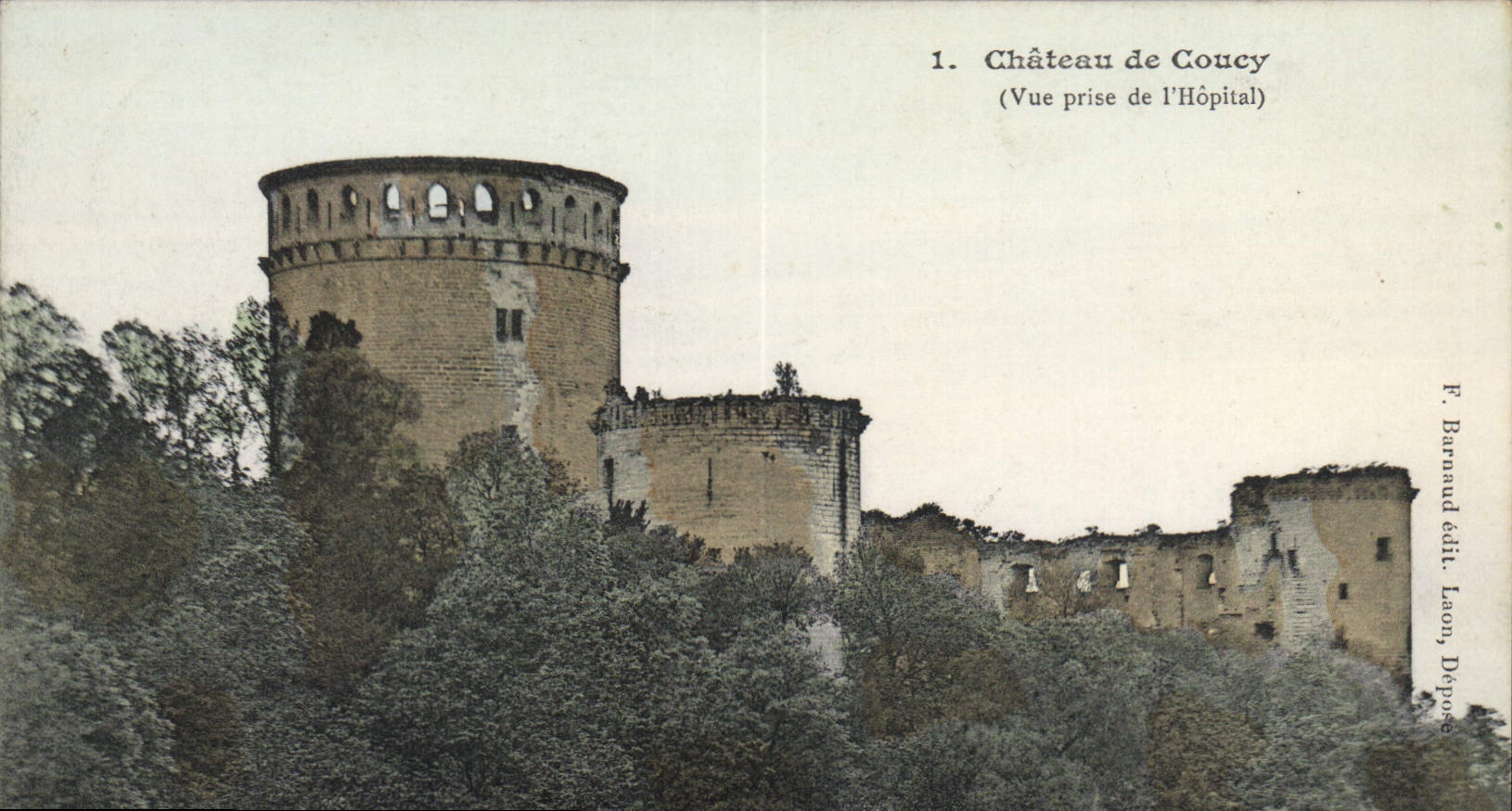 CPA Chateau de Coucy vue prise de l'Hopital 