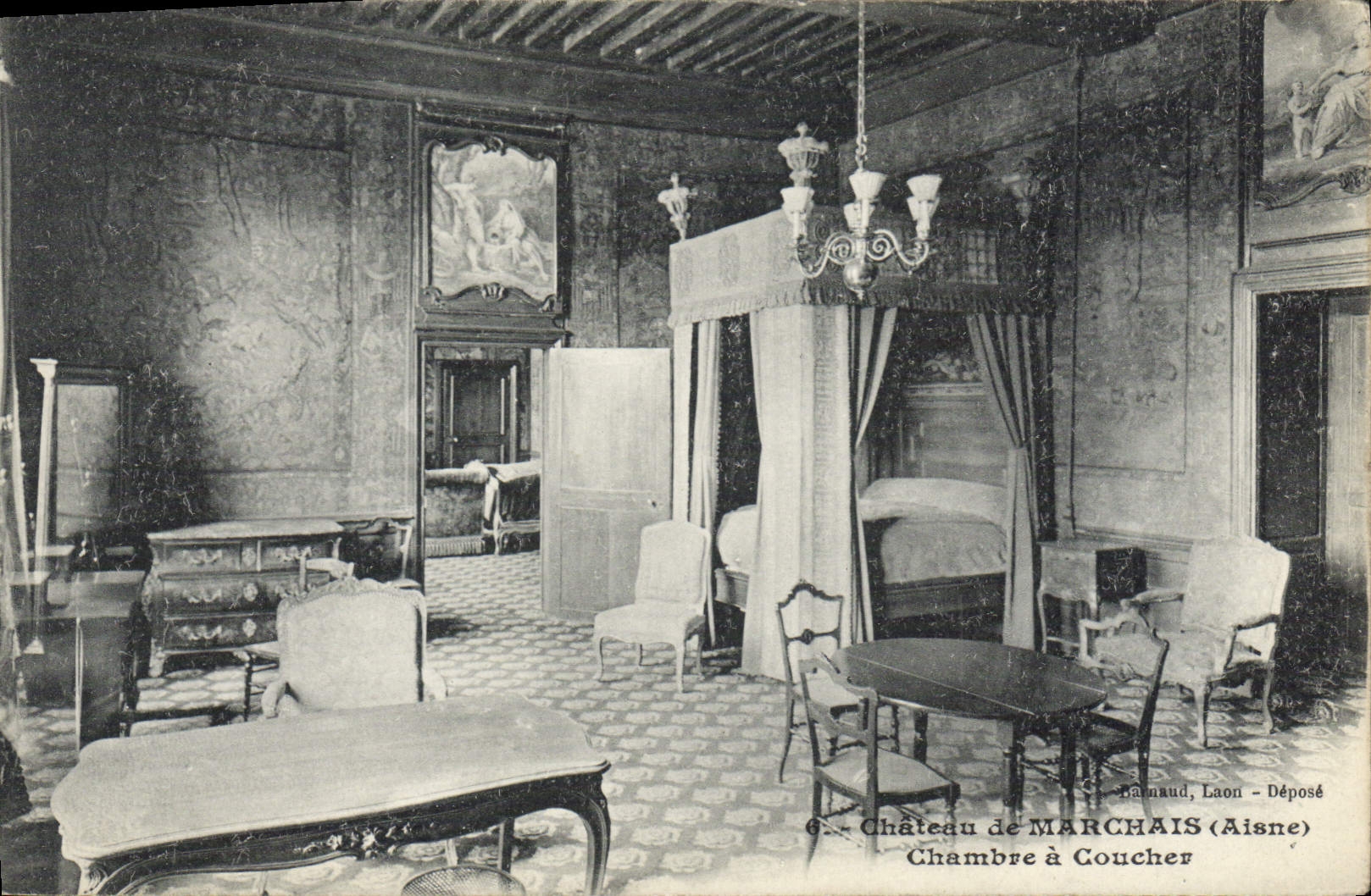 Château de MARCHAIS — Chambre à Coucher — Baumann, Laon - Déposé