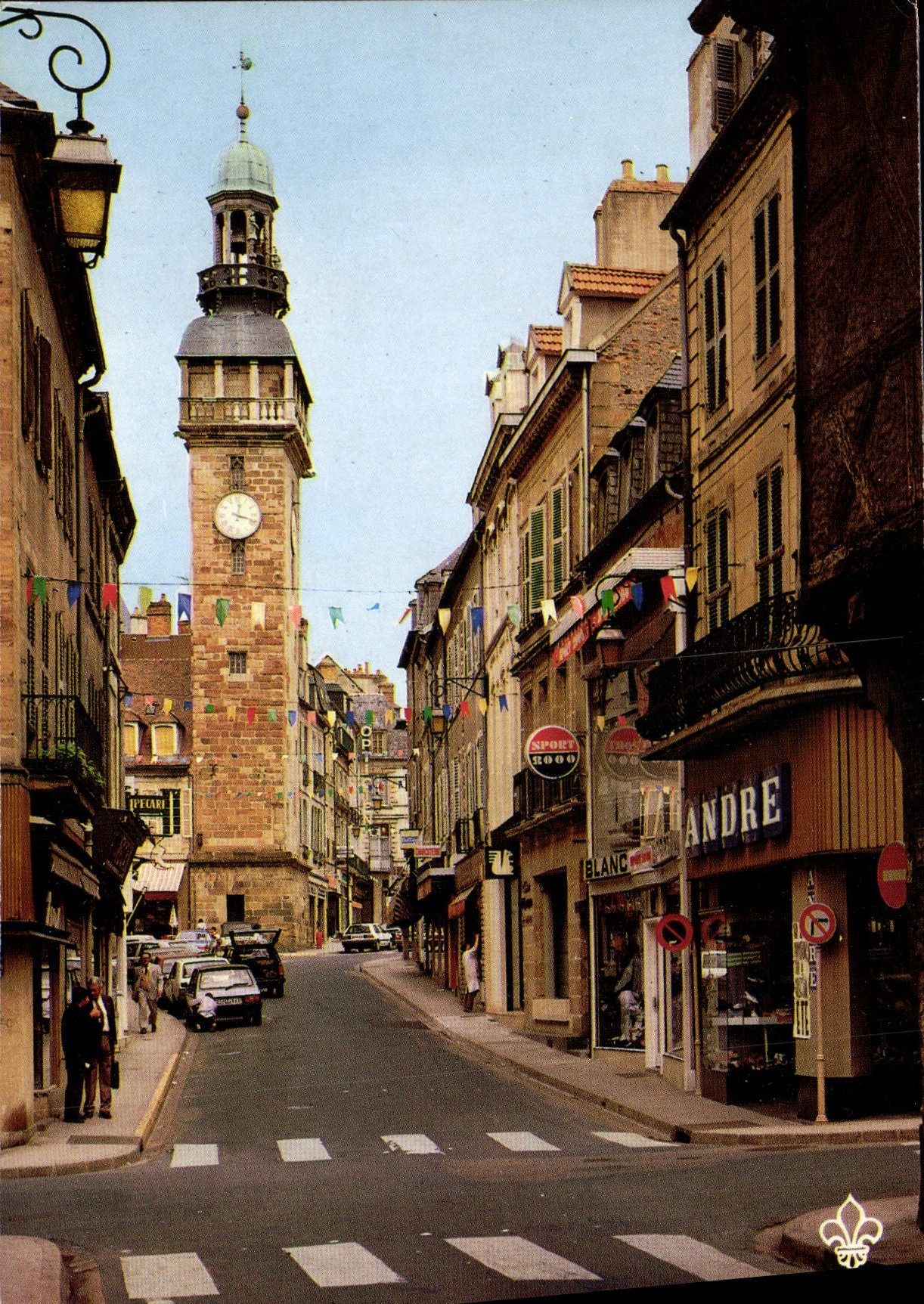 Moulin (Allier) — Vue sur le Jacquemart — Éditions du Vlys