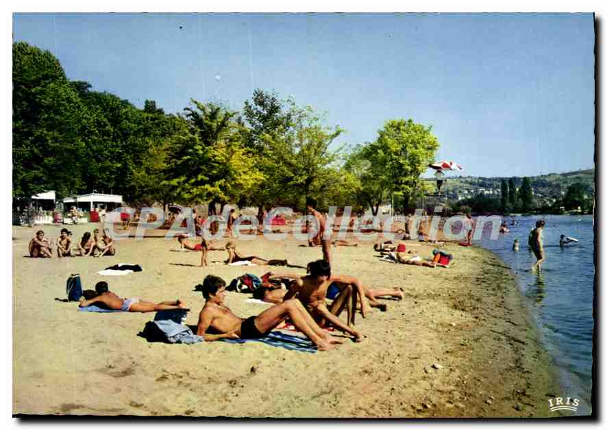 La plage des Célestins — Vichy (Allier) — Éditions Hachette