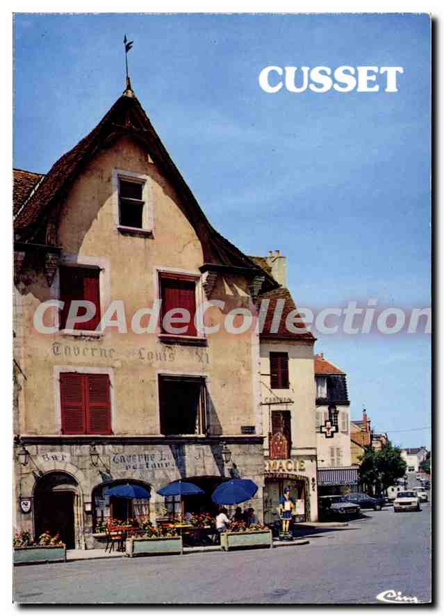 Cusset — Vue de la rue avec la taverne Louis XI et la macie — CPAdeCollection