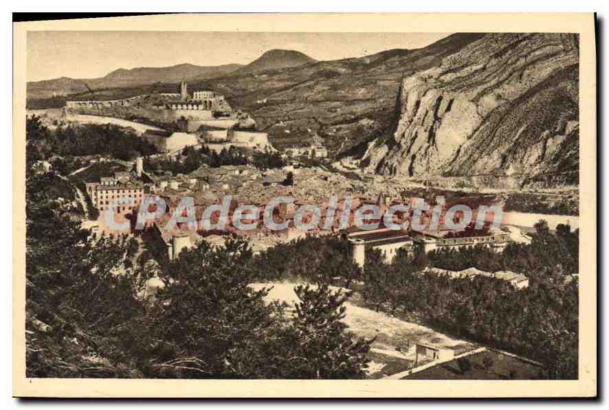 Sisteron — Vista generale — Ed. de la Liliandre Moderne A. Clergue