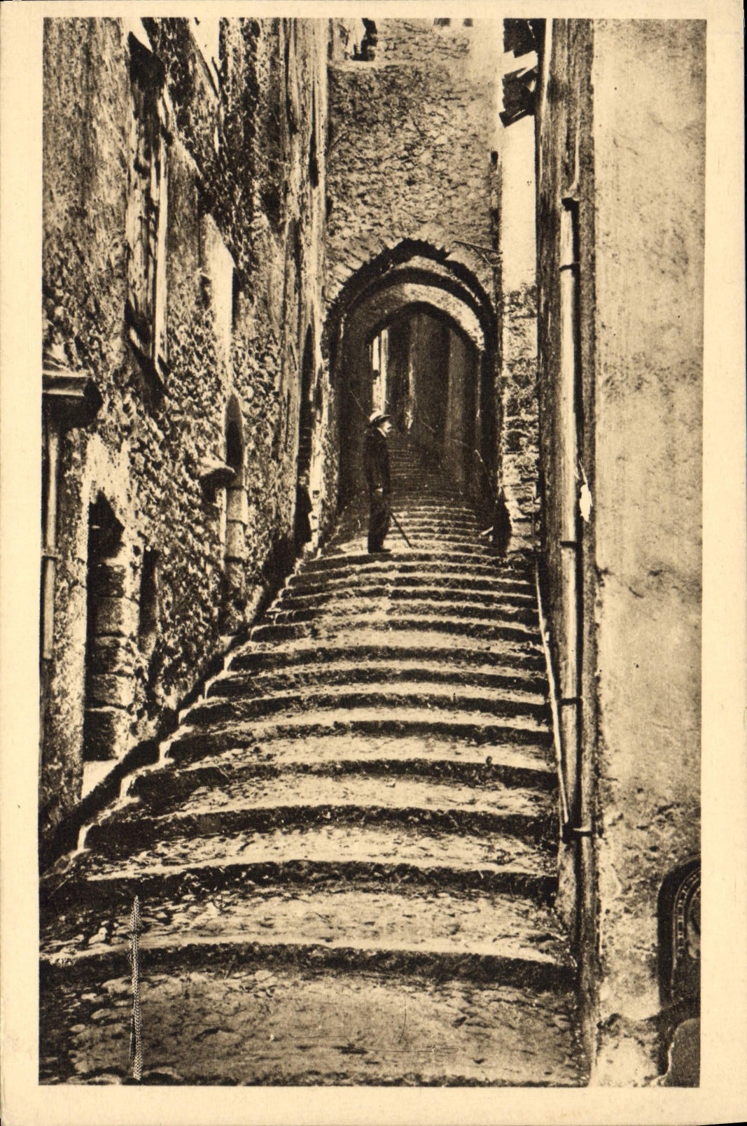 Sisteron — La Longue Andronne — Ed. de la Librería Moderna A. Clergue