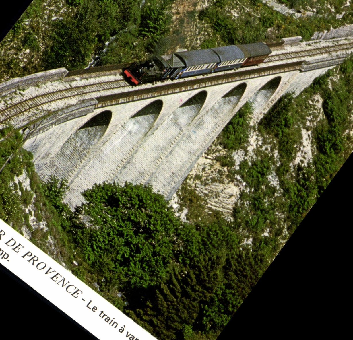 Train à vapeur sur viaduc - Provence — Éditeur : Chemins de Fer de Provence, n° A128