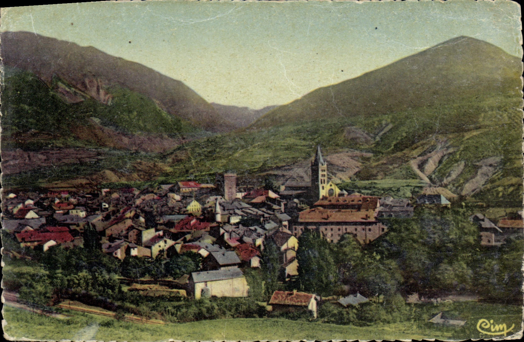 Embrun (H.-A.) — Vue Générale — Les Alpes Touristiques