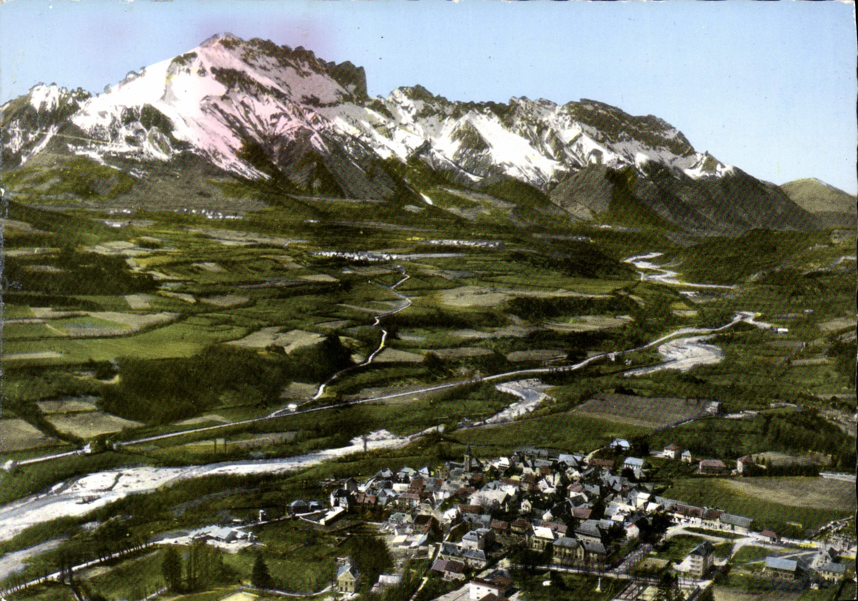 Antike Ansichtskarte Saint Bonnet Htes Alpes Capitale du Champsaur Route Napoleon Allgemeine Luftaufnahme Tal des Drac