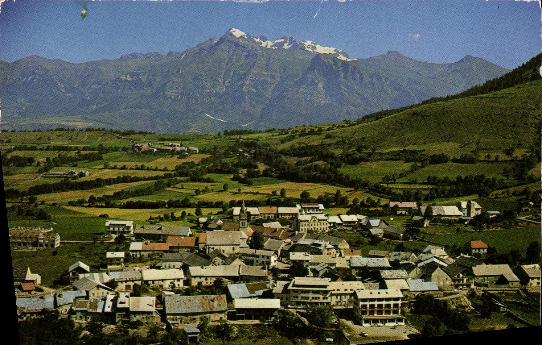 Ancelle (Hautes-Alpes) — Station familiale été hiver — Éditions J. Cellard