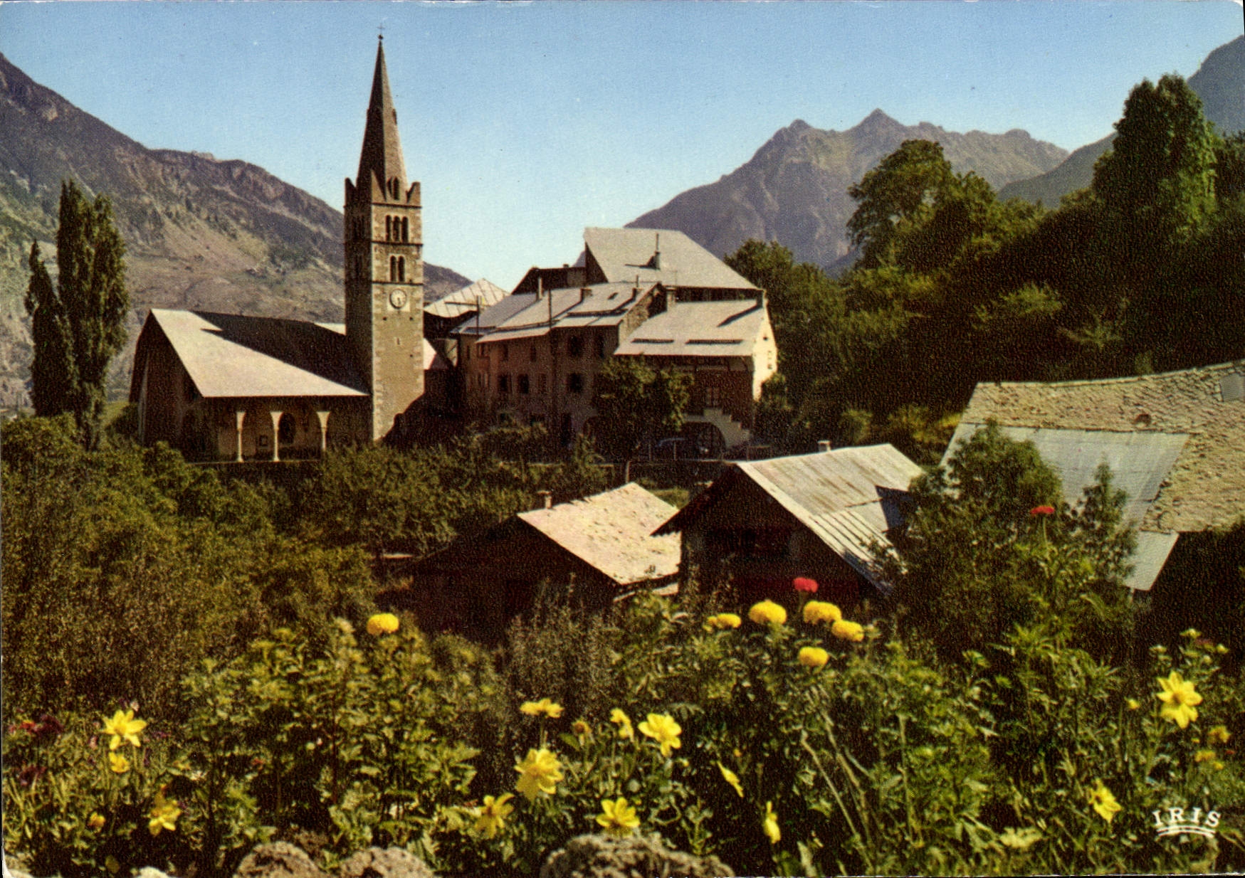 Risoul — Église et pic de Gulliestre — IRIS