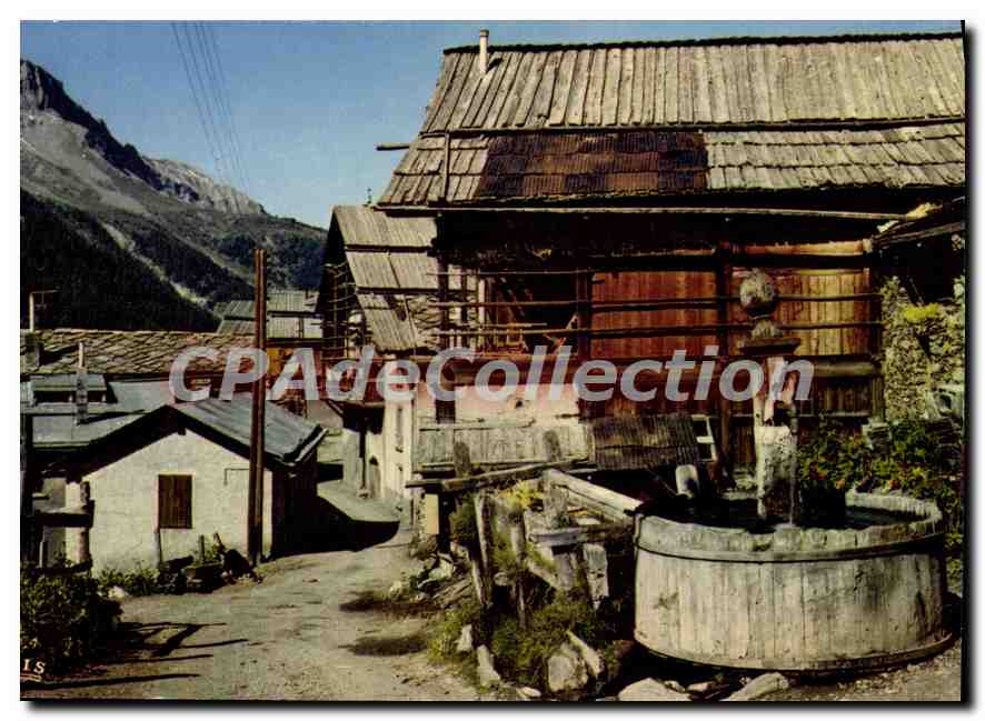 Le Haut-Queyras (H.-A.) — St-Véran (2040 m) — Le plus haut village d'Europe — éditeur Lumicad
