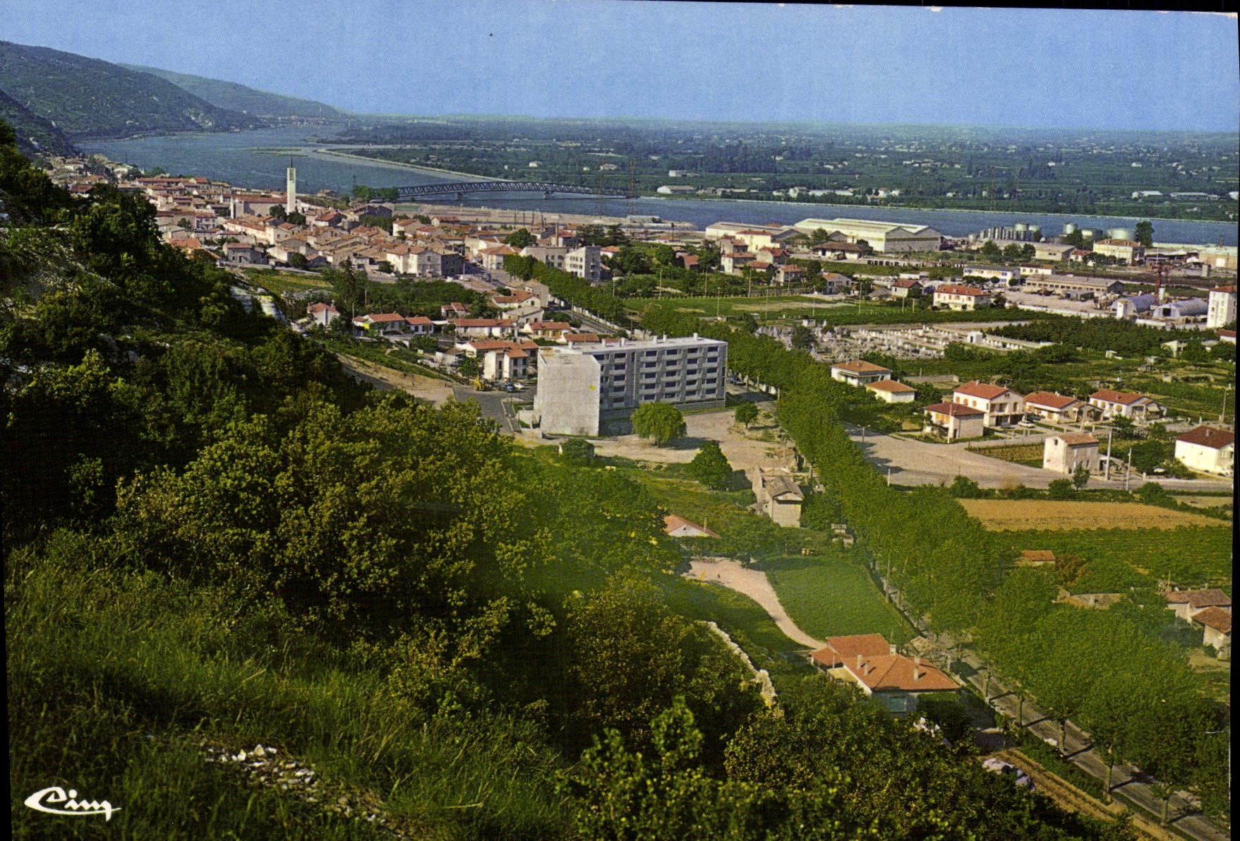 Le Pouzin (Ardèche) — Vue générale, le pont sur le Rhône et la zone industrielle — Éditeur PING