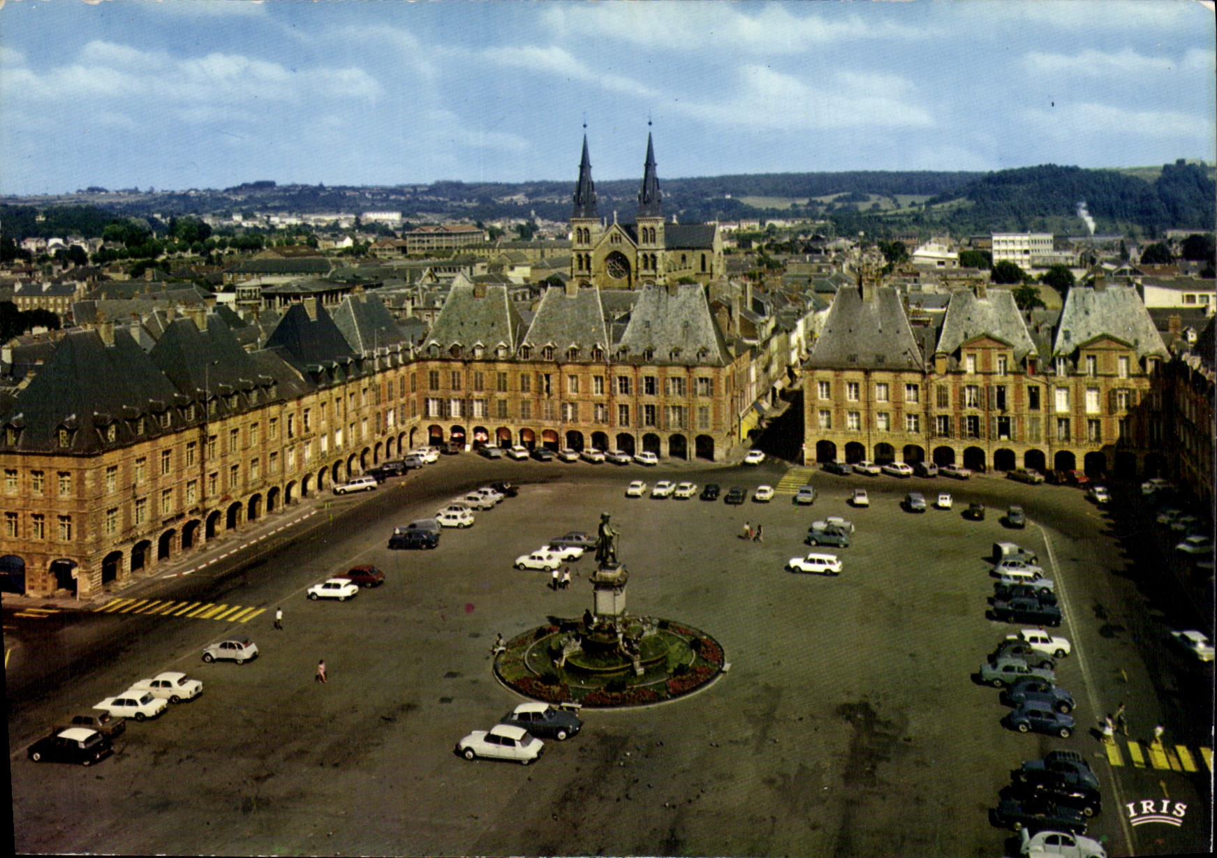 Charleville-Mézières — La Place Ducale — IRIS Mexichrome