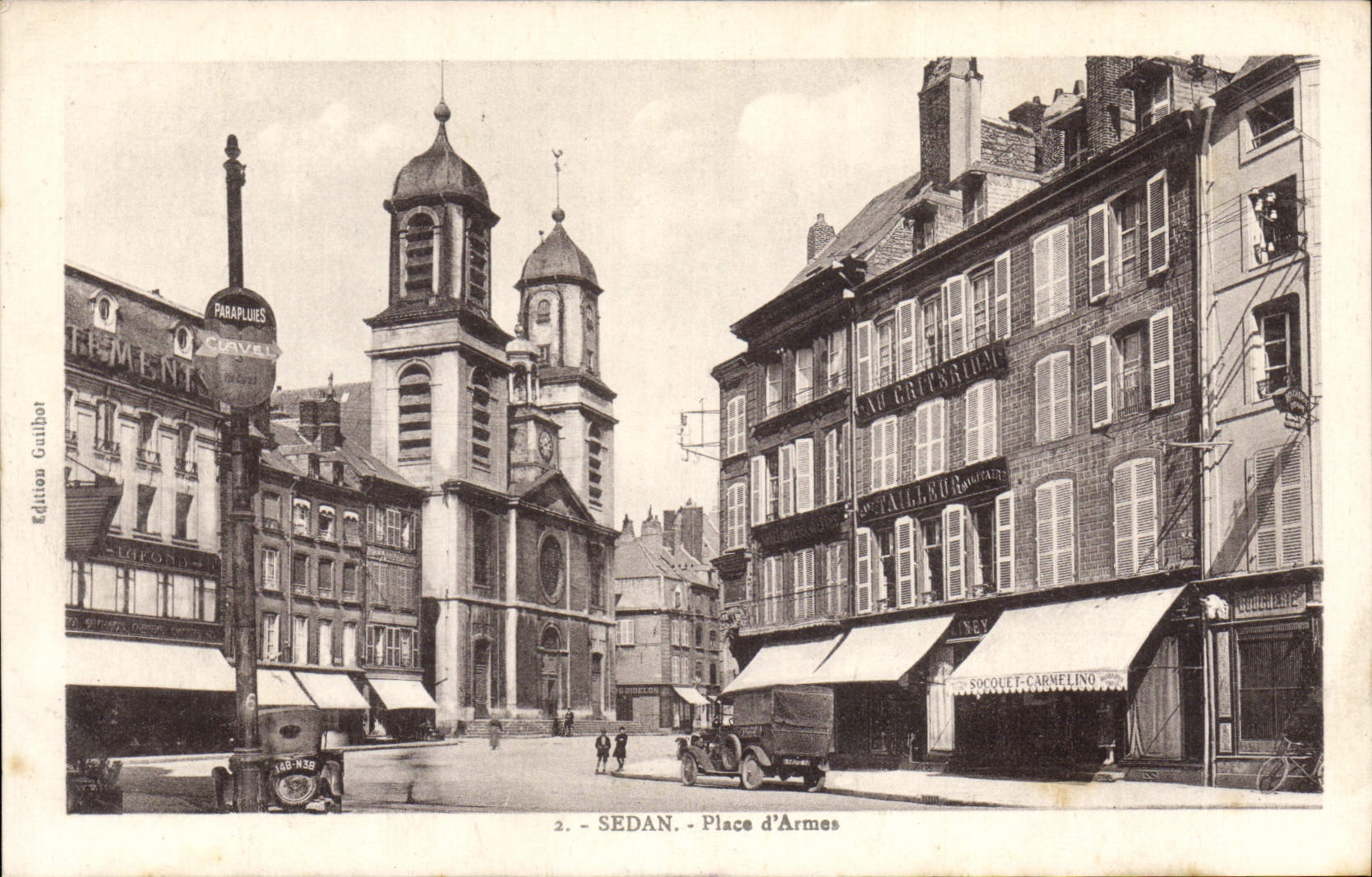 Sedan - Place d'Armes — éditeur Guilhot, n°2