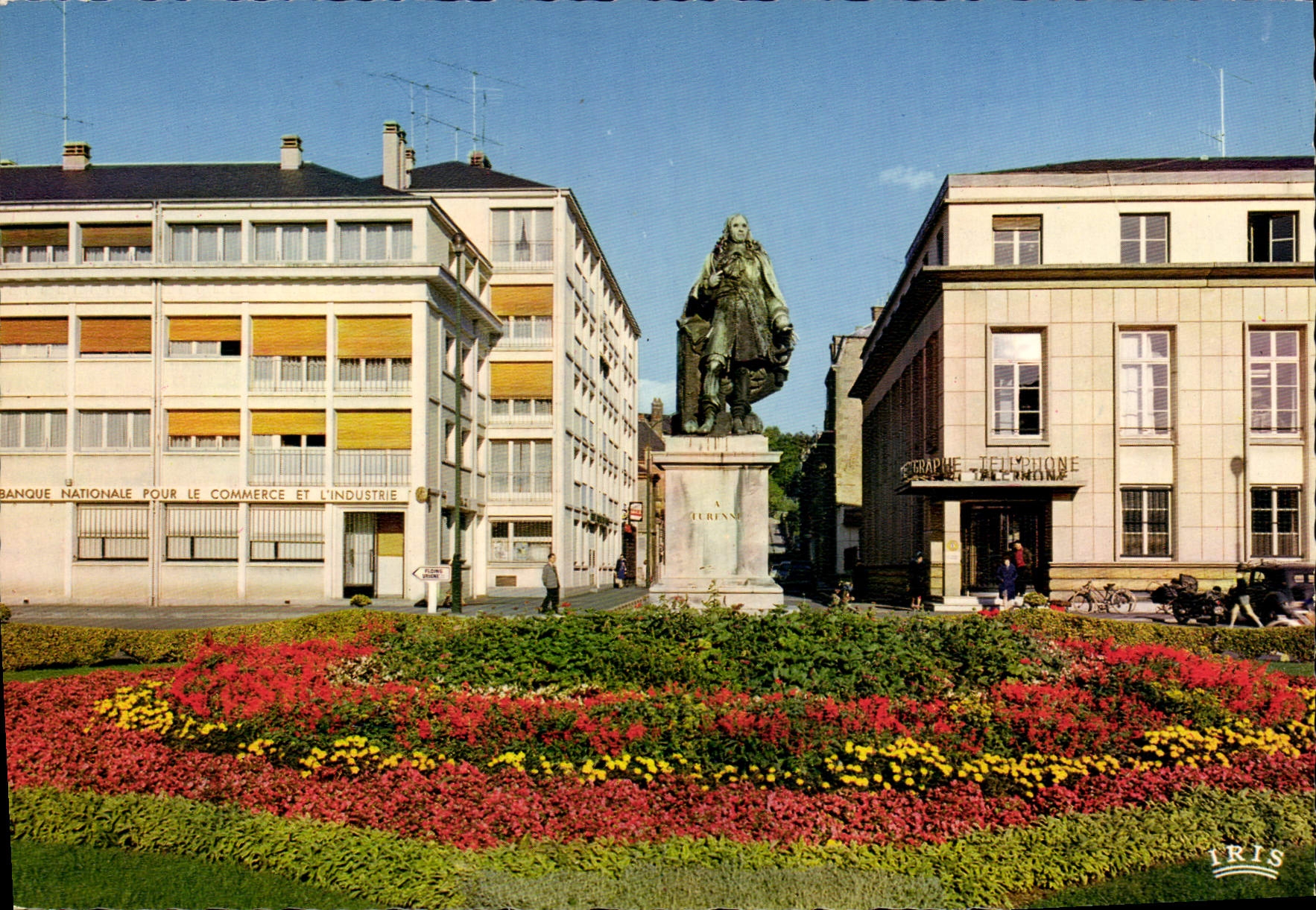 Place Turenne, Sedan — statue de Turenne — éditeur Iris