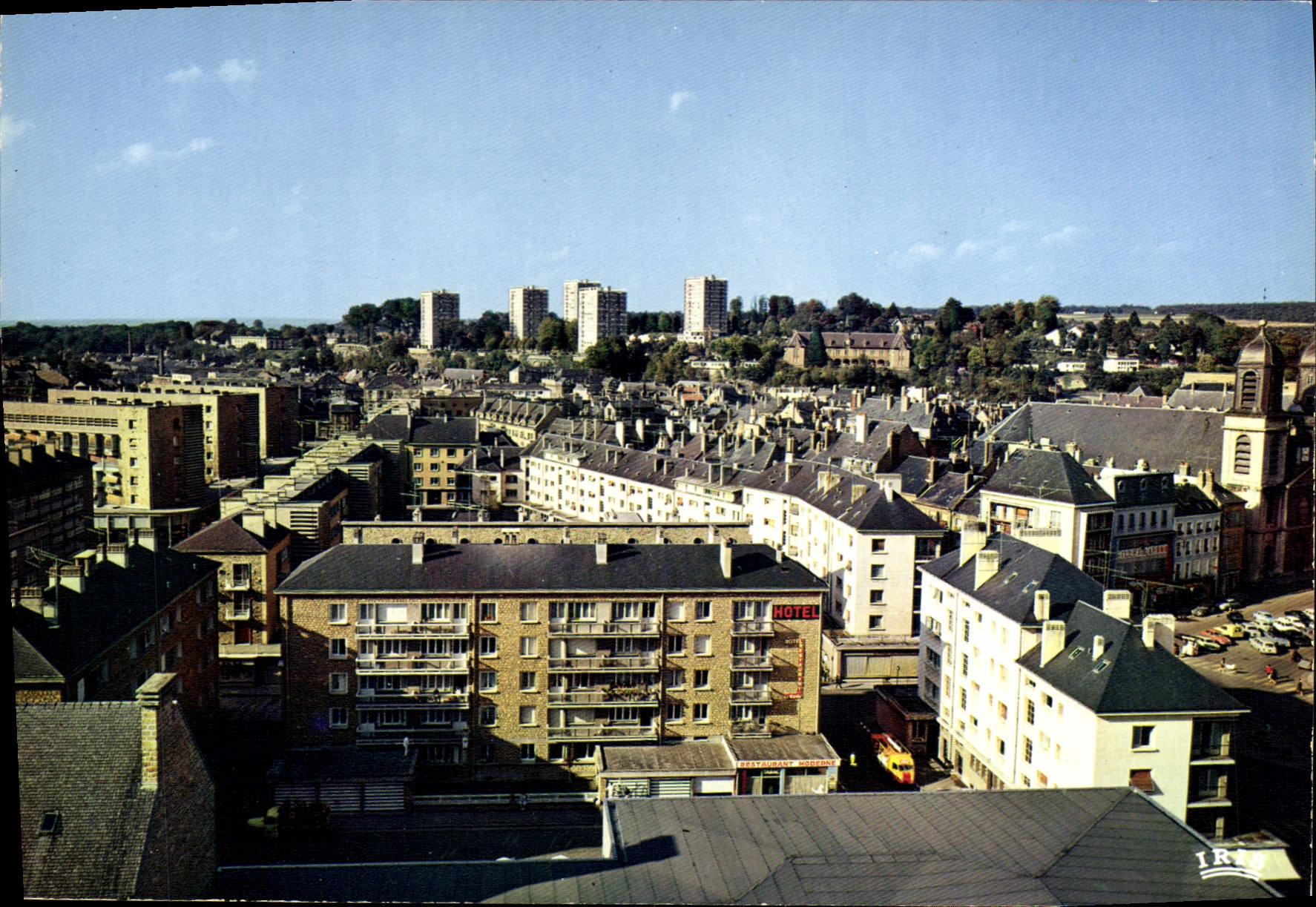 Sedan (Ardennes) — Vue panoramique de la cité Hachette — Éditions 'La Cigogne'