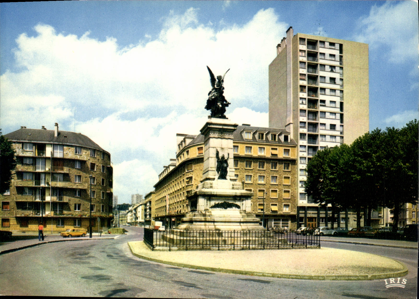 Place de l'Alsace-Lorraine — Sedan (Ardennes) — IRIS