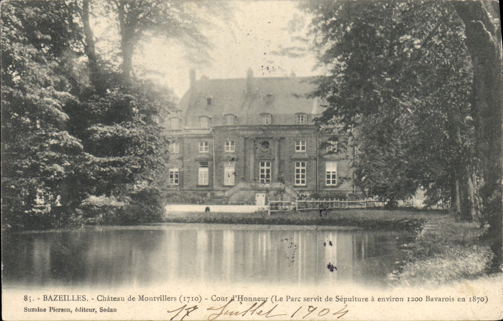 Château de Montvillers — Cour d'Honneur, Bazeilles — Suzaine Pierson, éditeur Sedan, n°85