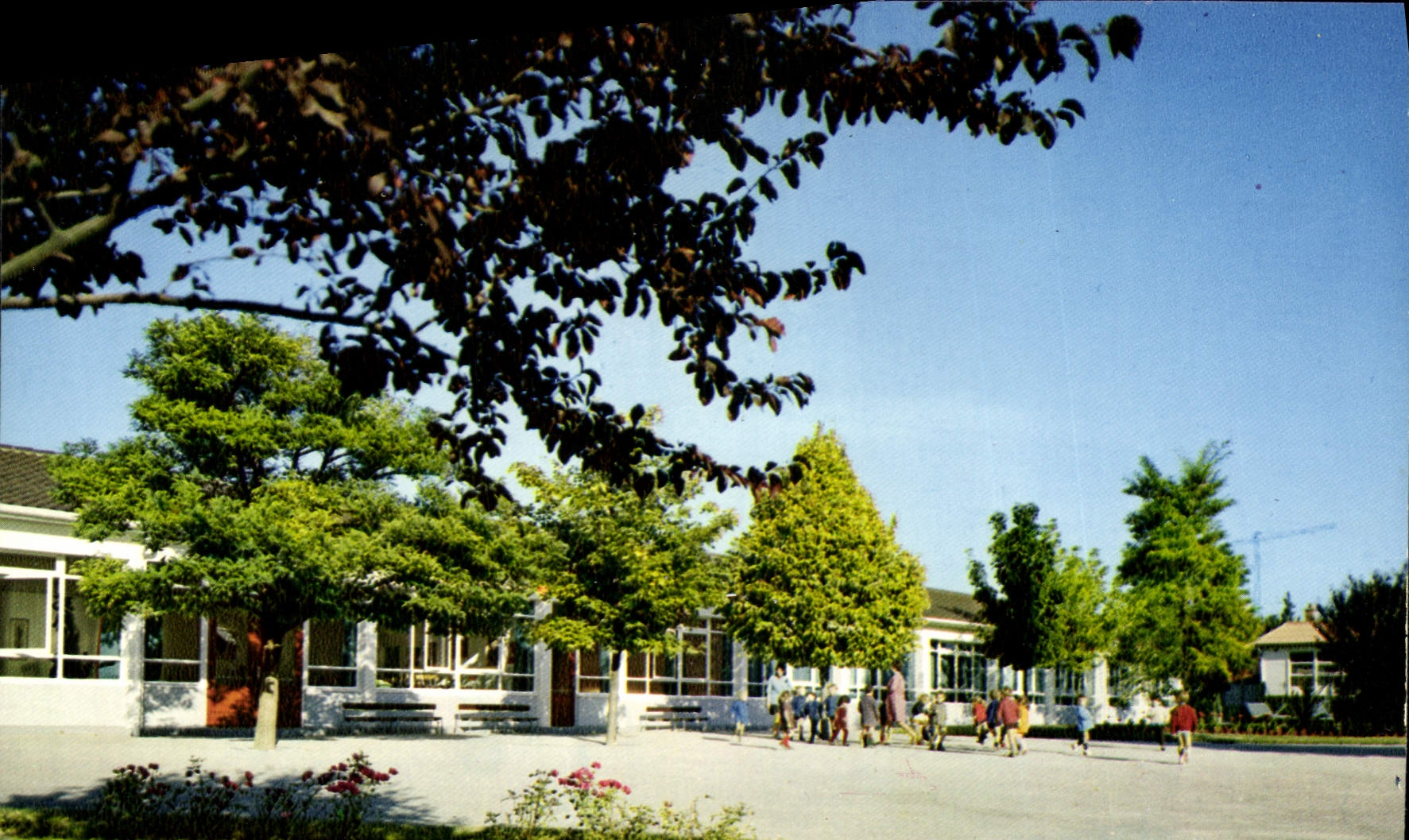 Saint-André-les-Vergers — École maternelle Thiers — Éditions 'La Cigogne'