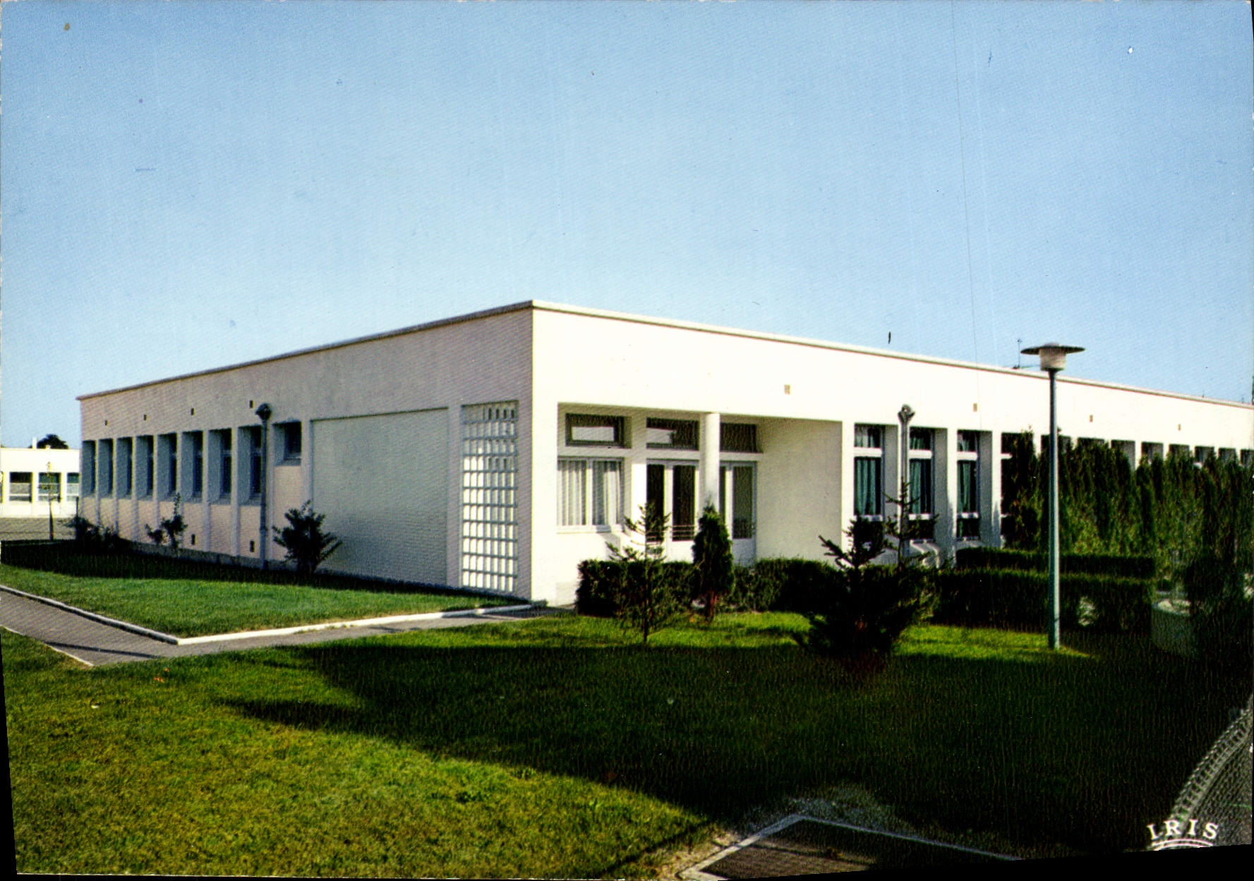CPA Saint Andre les Vergers Aube Facade de l'Ecole maternelle Paul Maitrot 