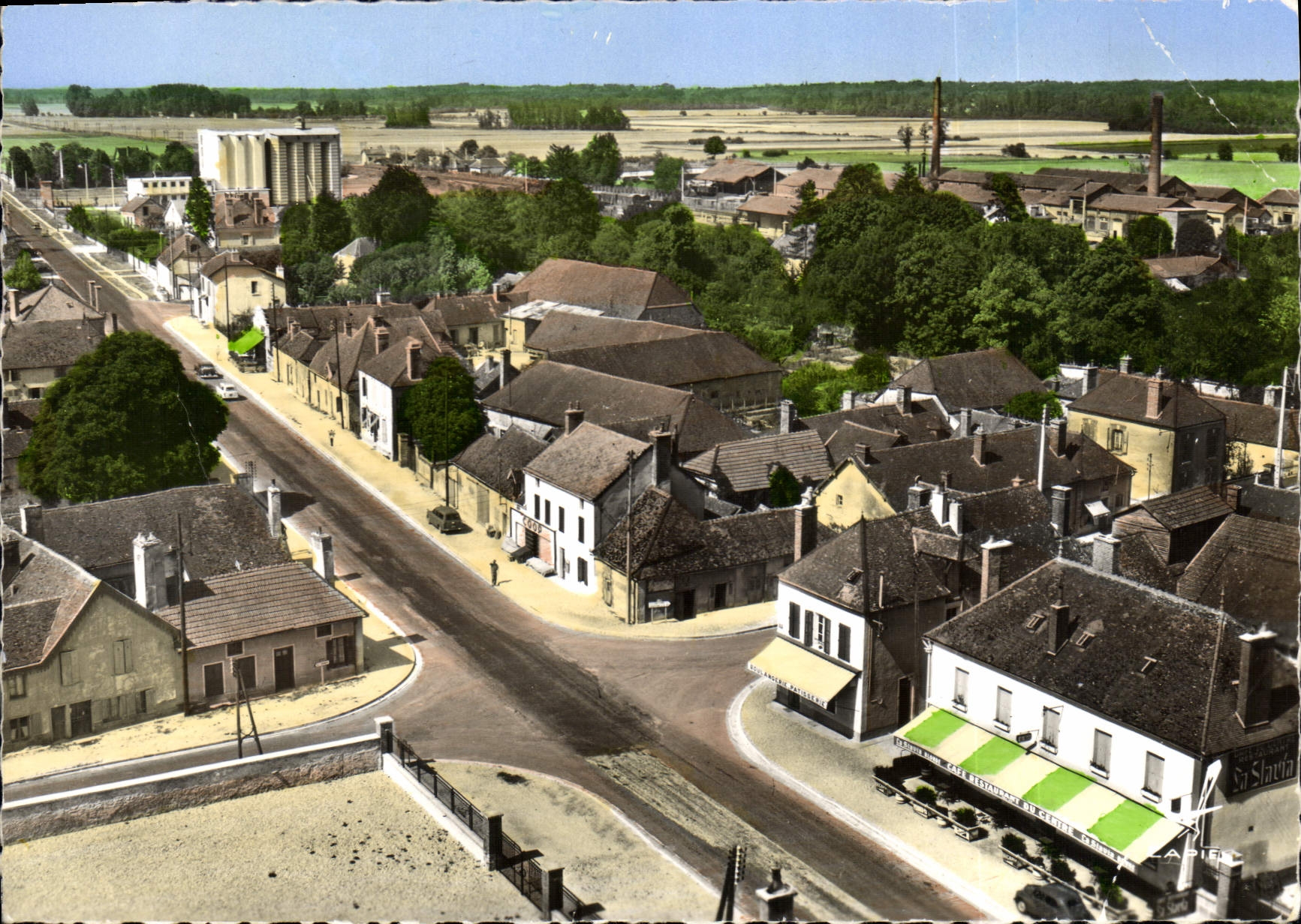Saint-Parres-les-Vaudez — vue aérienne — Édition Lapie