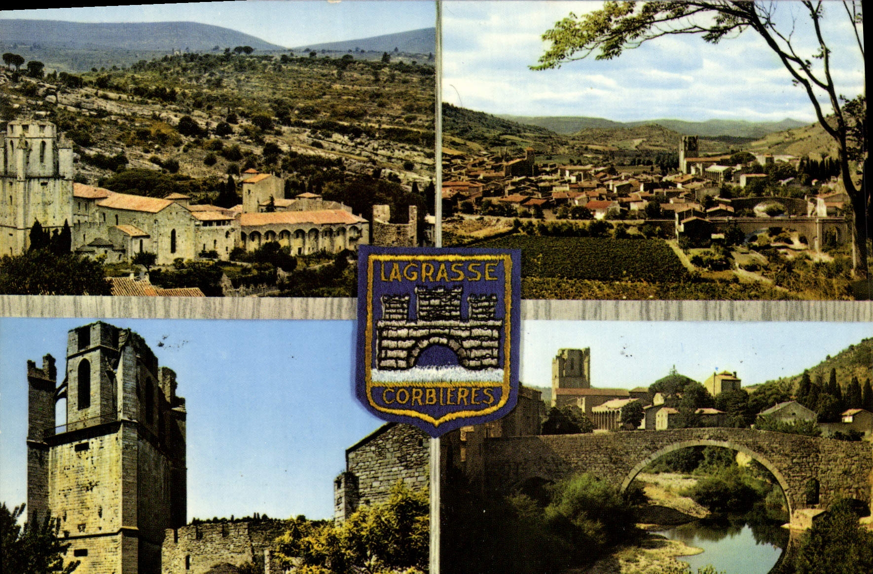 Lagrasse - Corbières — Vue générale, abbaye, tour Charlemagne, vieux pont sur l'Orbieu — Éditions Théolac