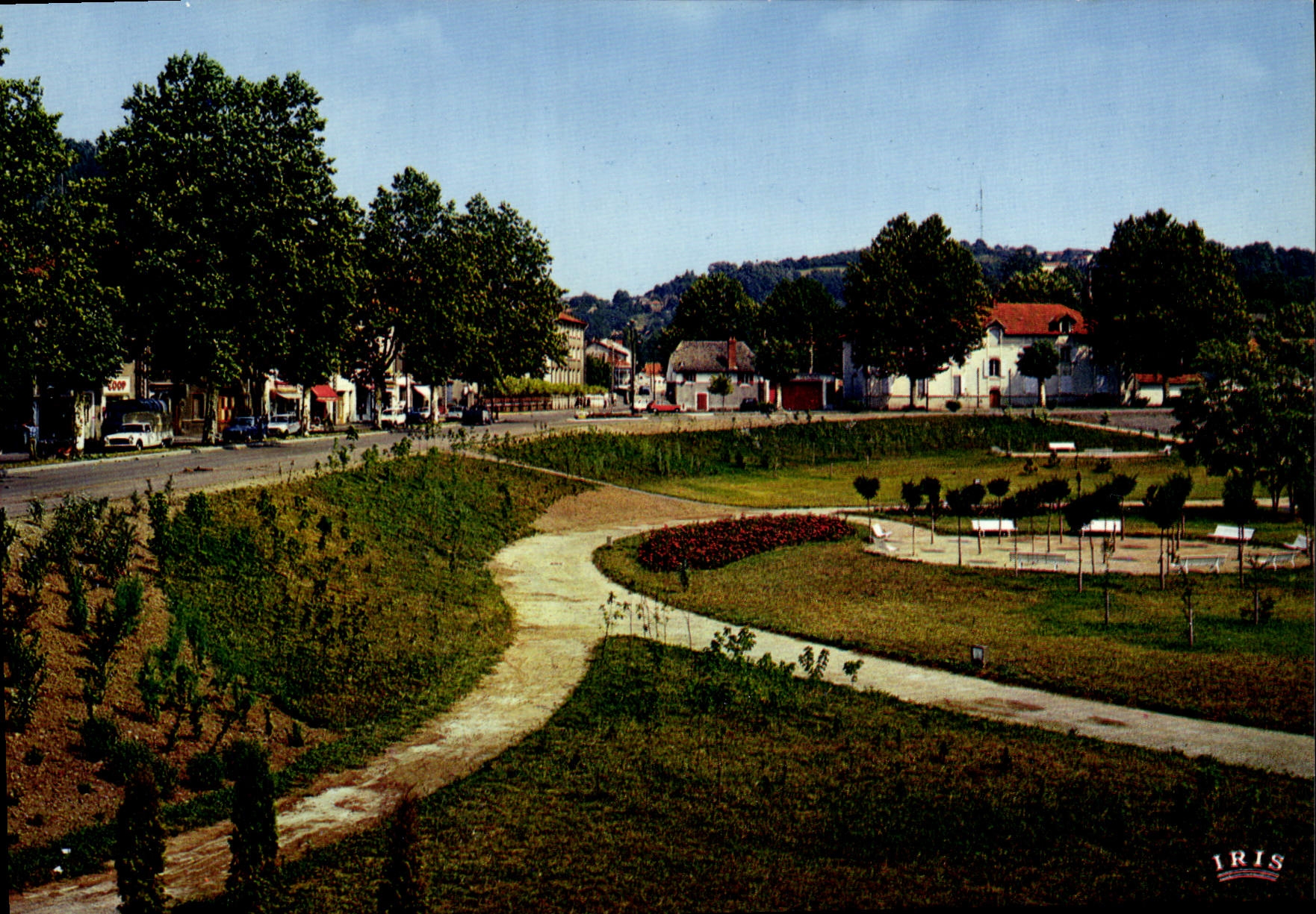 Cranac-Les-Thermes — Station thermale pour le traitement des rhumatismes — Le jardin public — IRIS