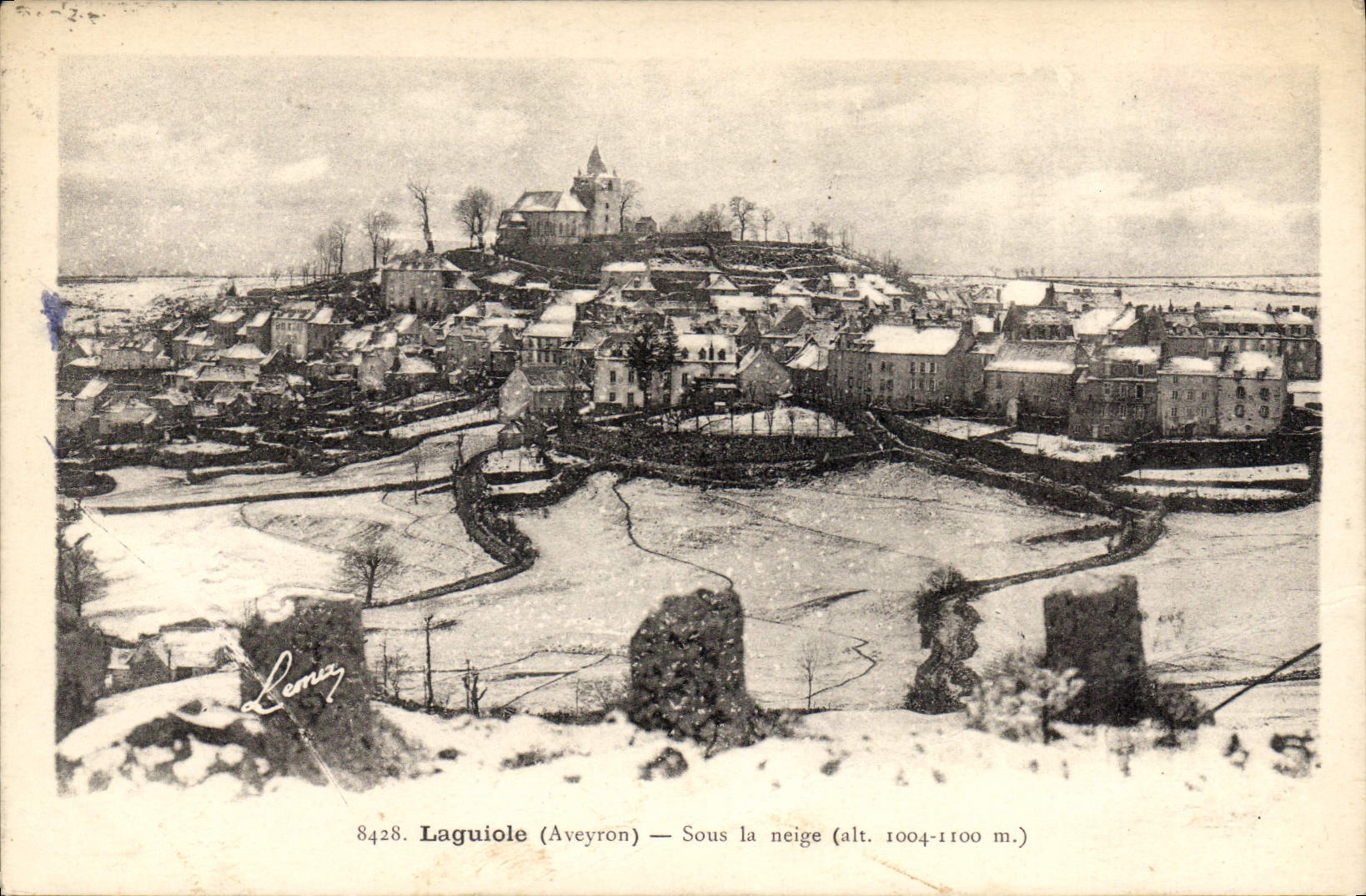 CPA Laguiole Aveyron Sous la neige 