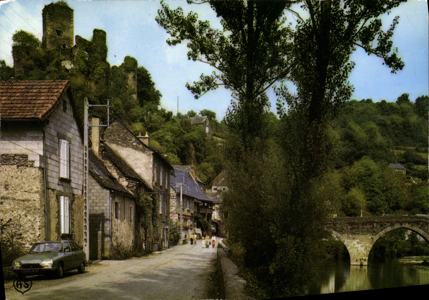 Belcastel (Aveyron) — aux environs de Rignac — Société des Cartes Postales AFA-POUX