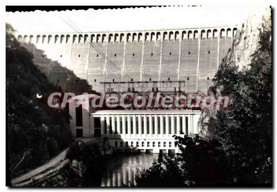 CPA L'Auvergne Barrage de Sarrans La Centrale 