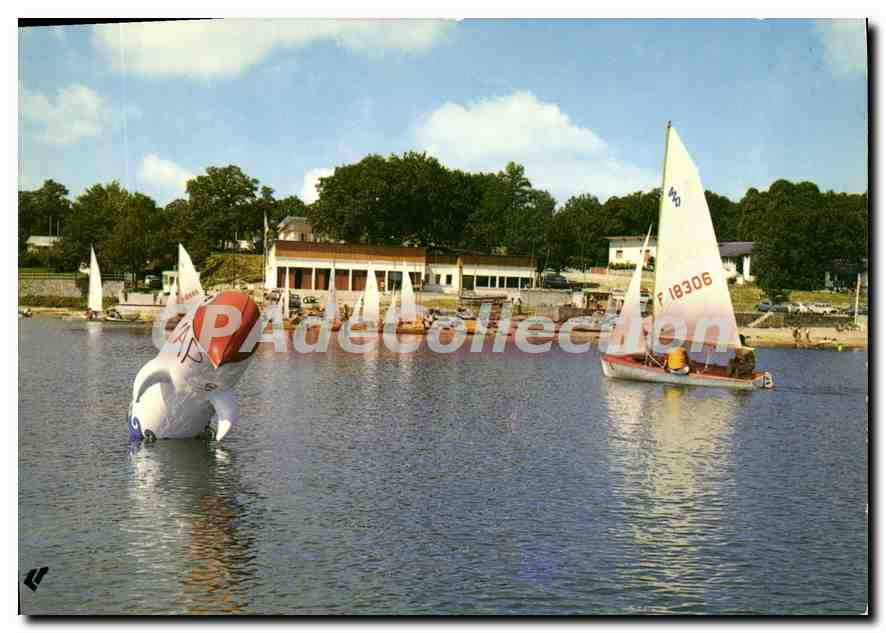 Base nautique sur les bords du Lac de Pareloup — L'Aveyron Touristique, CAP - 87350 Panazol