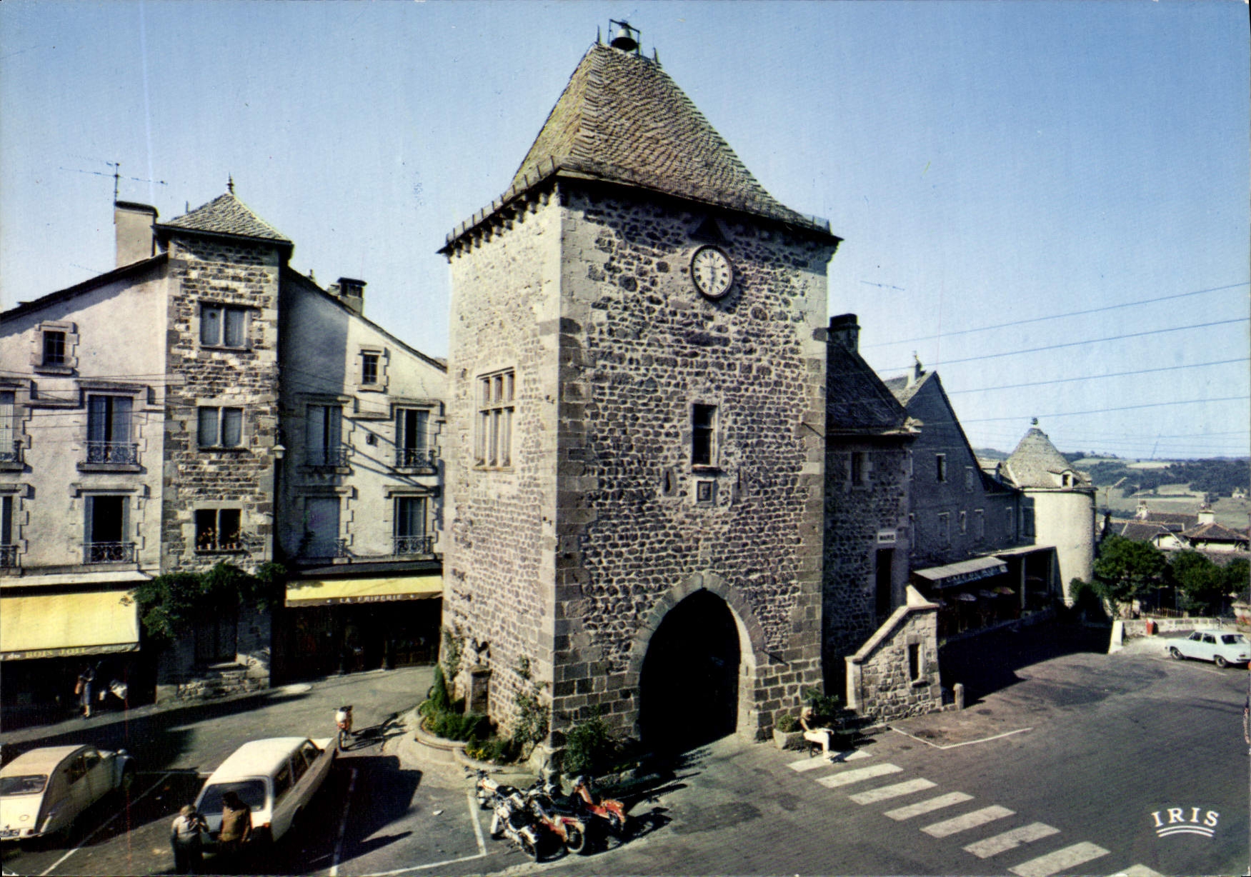 Mur-de-Barrez (Aveyron) — Vieille cité fortifiée, La Tour de Monaco — IRIS