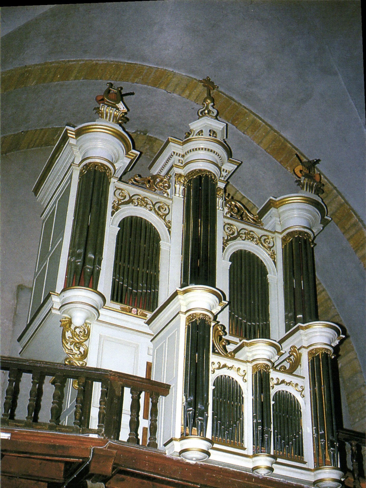 Saint-Géniez-d'Olt — Buffet d'orgue de l'église — Photo Langer