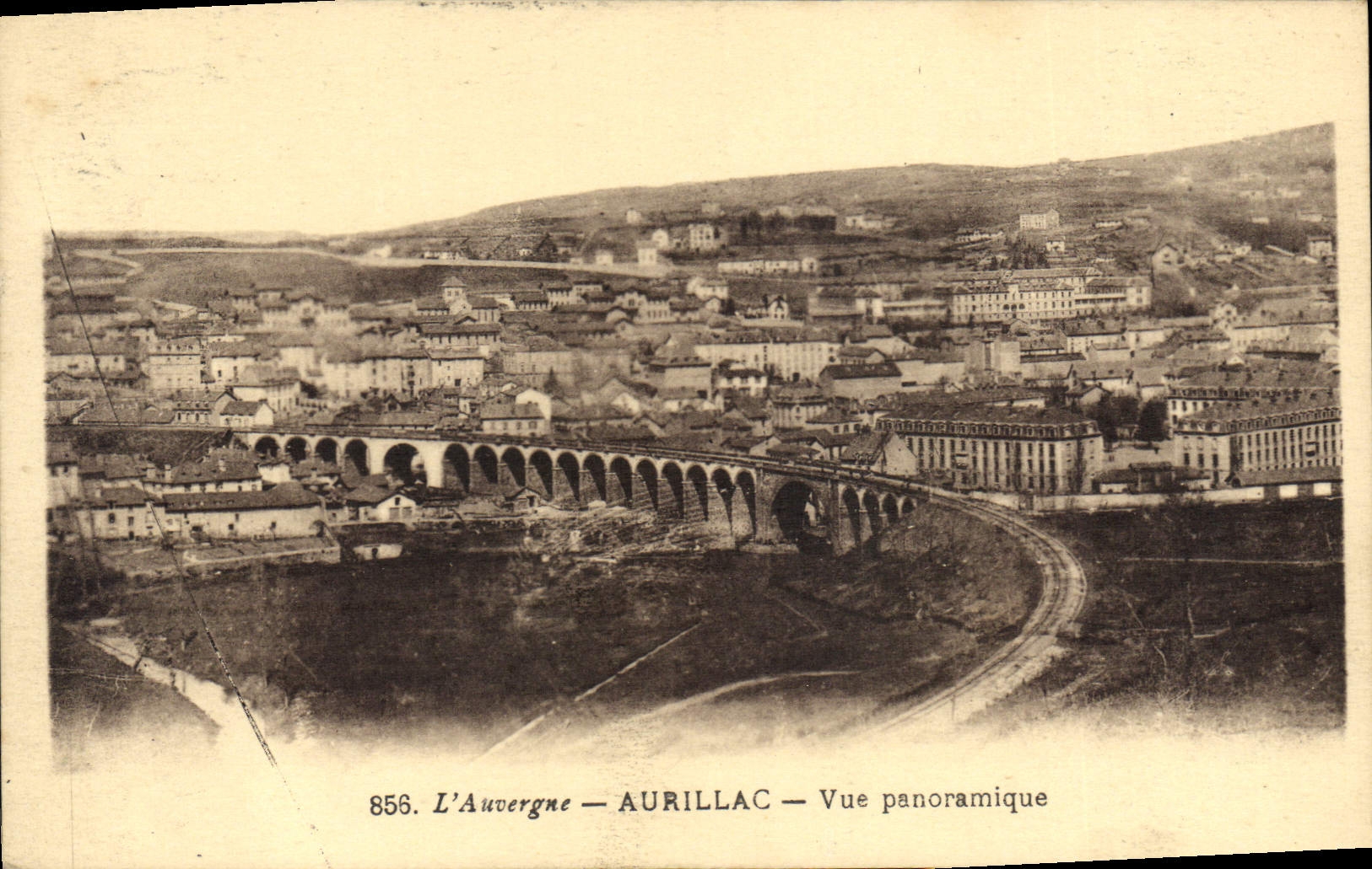 CPA L'Auvergne Aurillac Vue panoramique 