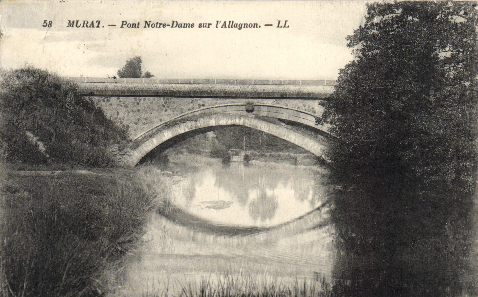 CPA Murat Pont Notre Dame sur l'Allagnon 