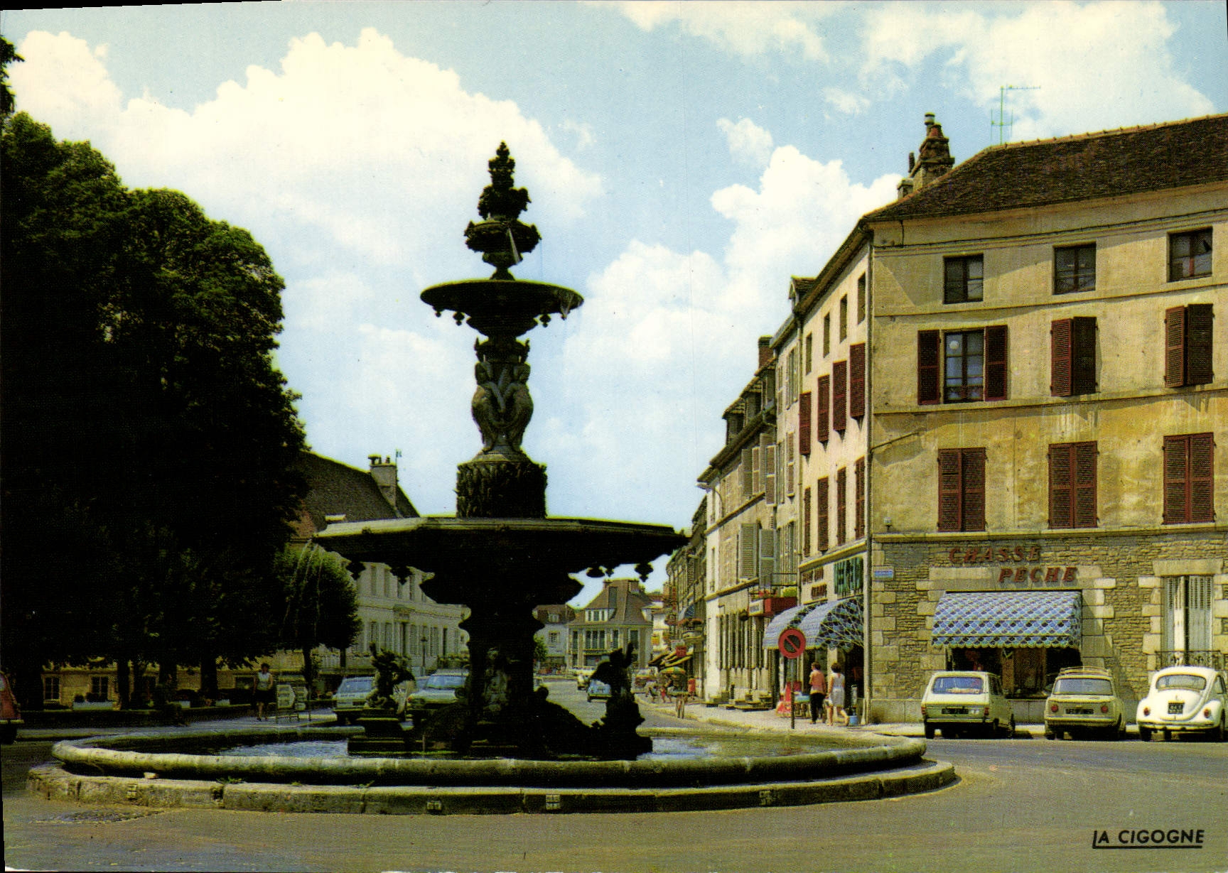 Chatillon-sur-Seine — La fontaine de la place Marmont — Édition La Cigogne
