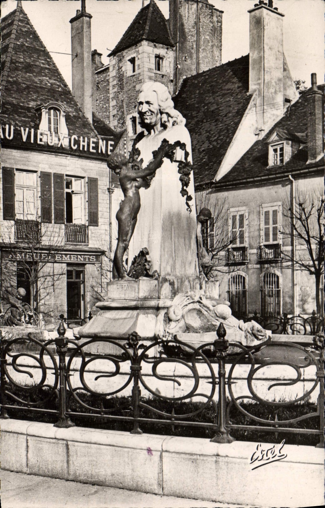 Statue de Piron — Place des Cordeliers — Éditions de Luxe Destel