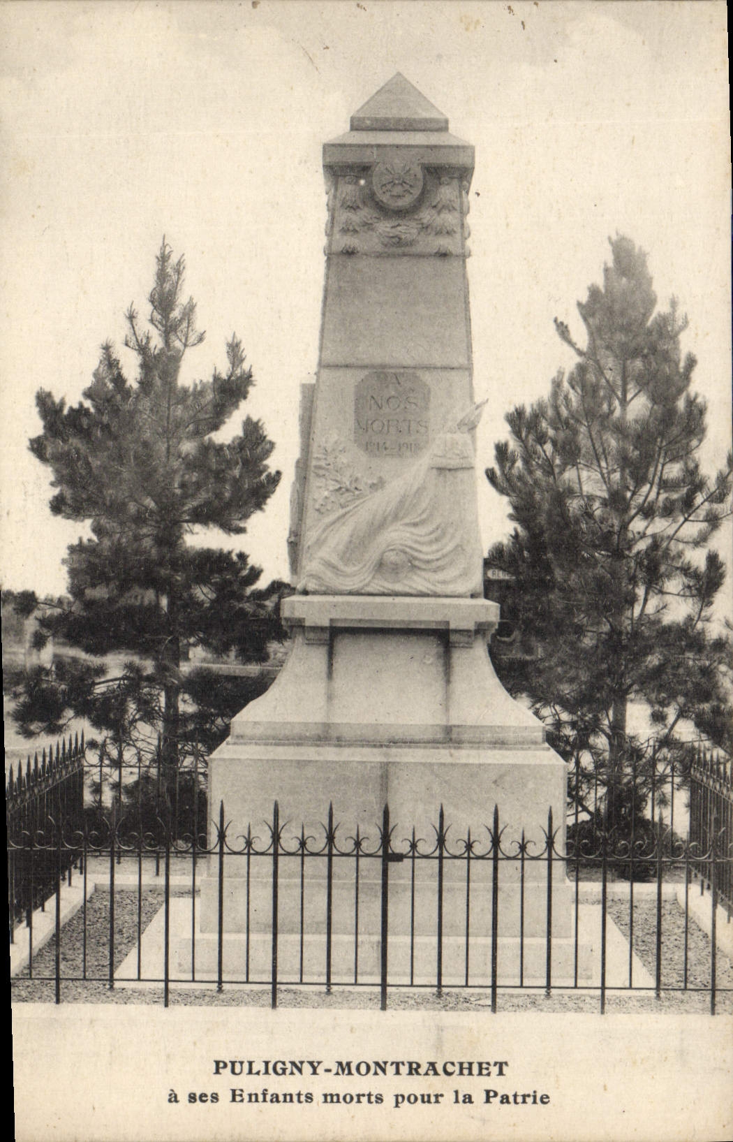 Puligny-Montrachet — Monument aux morts 1914-1918 — éditeur inconnu, n° de série non visible