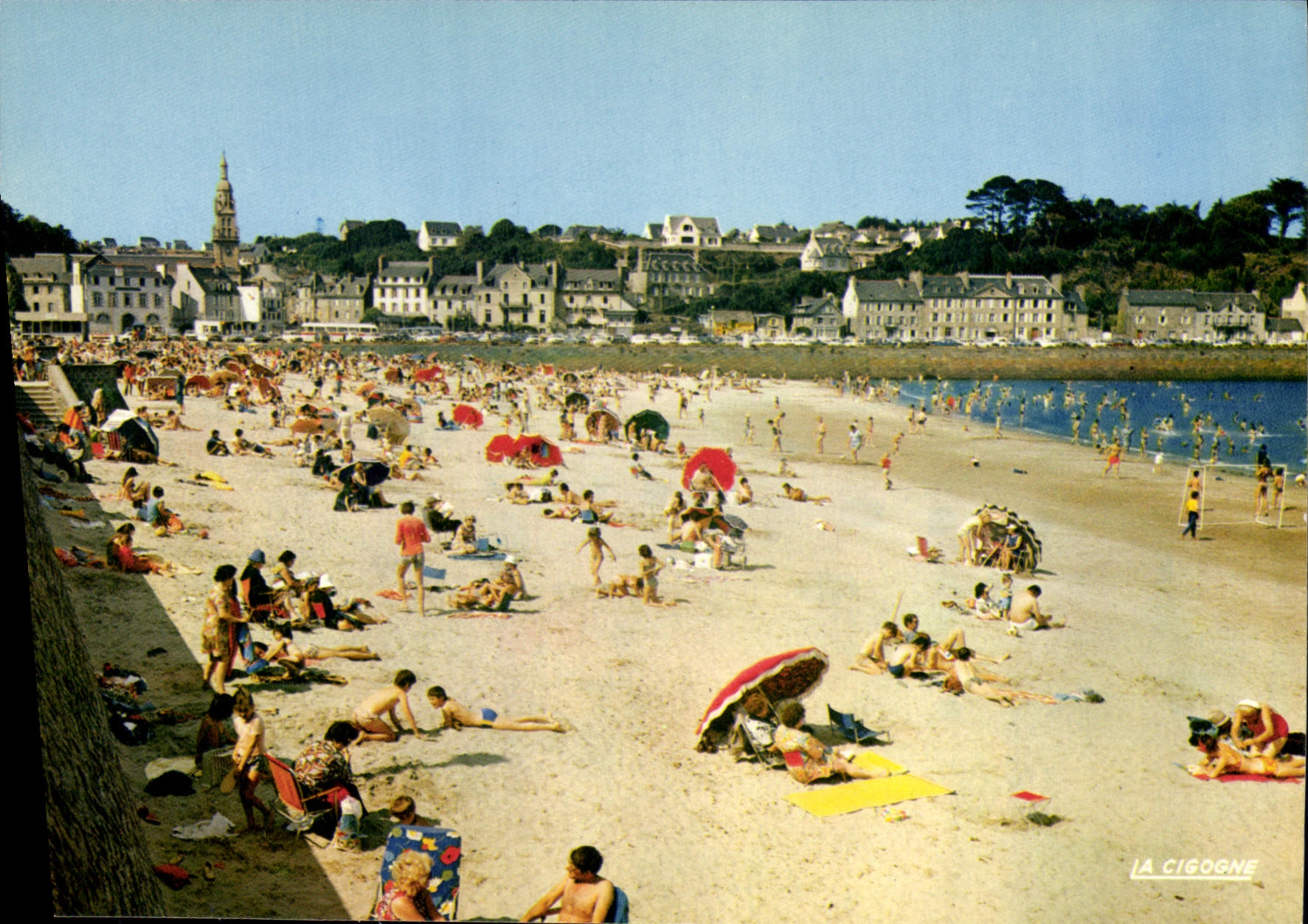 La Plage à Binic — Côte-du-Nord — Éditions de La Cigogne