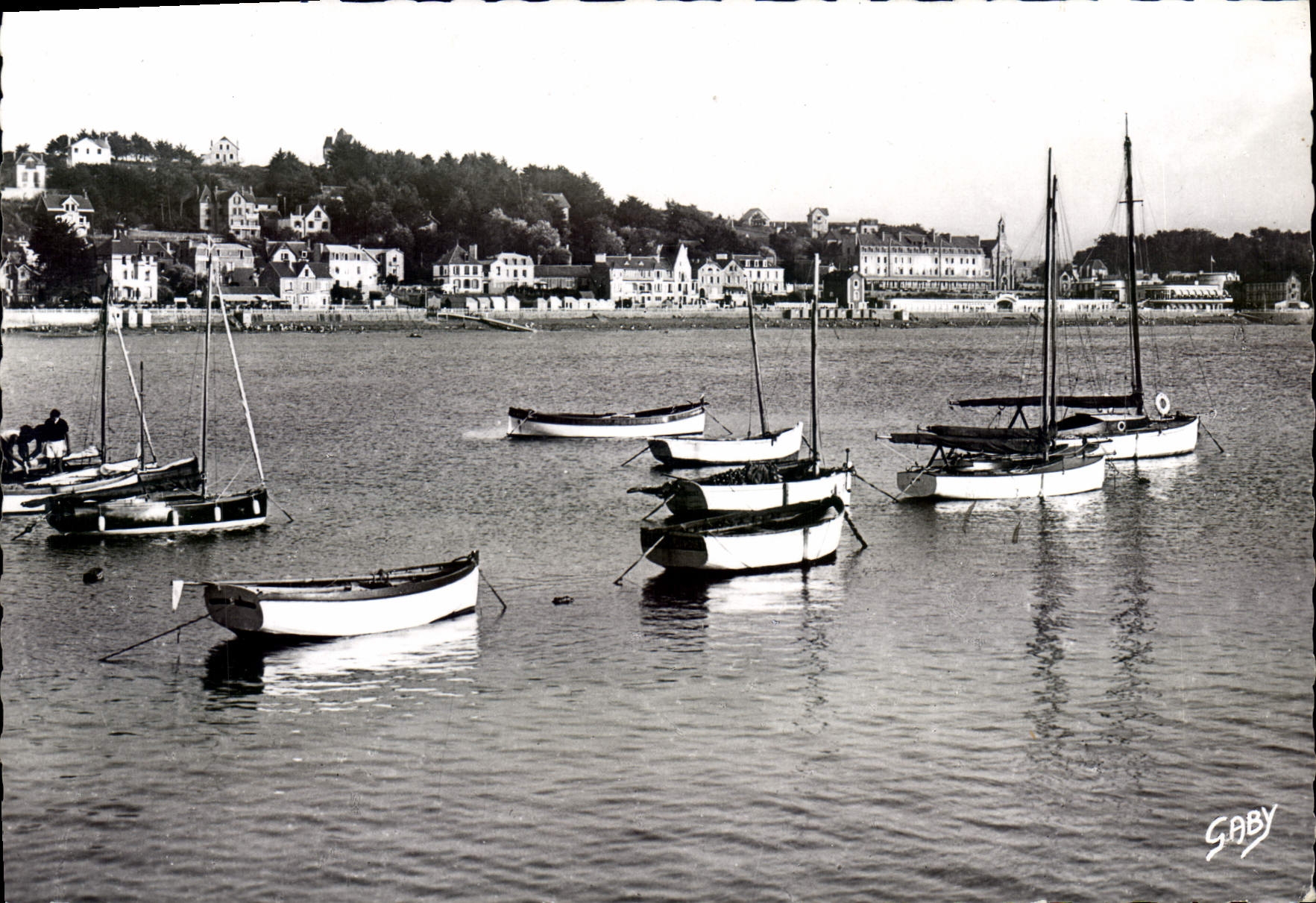Pointe de Piégu — Vue prise de la Pointe de Piégu — G. ARTAUD, Éditeur, Avenue de la Cloche, Nantes