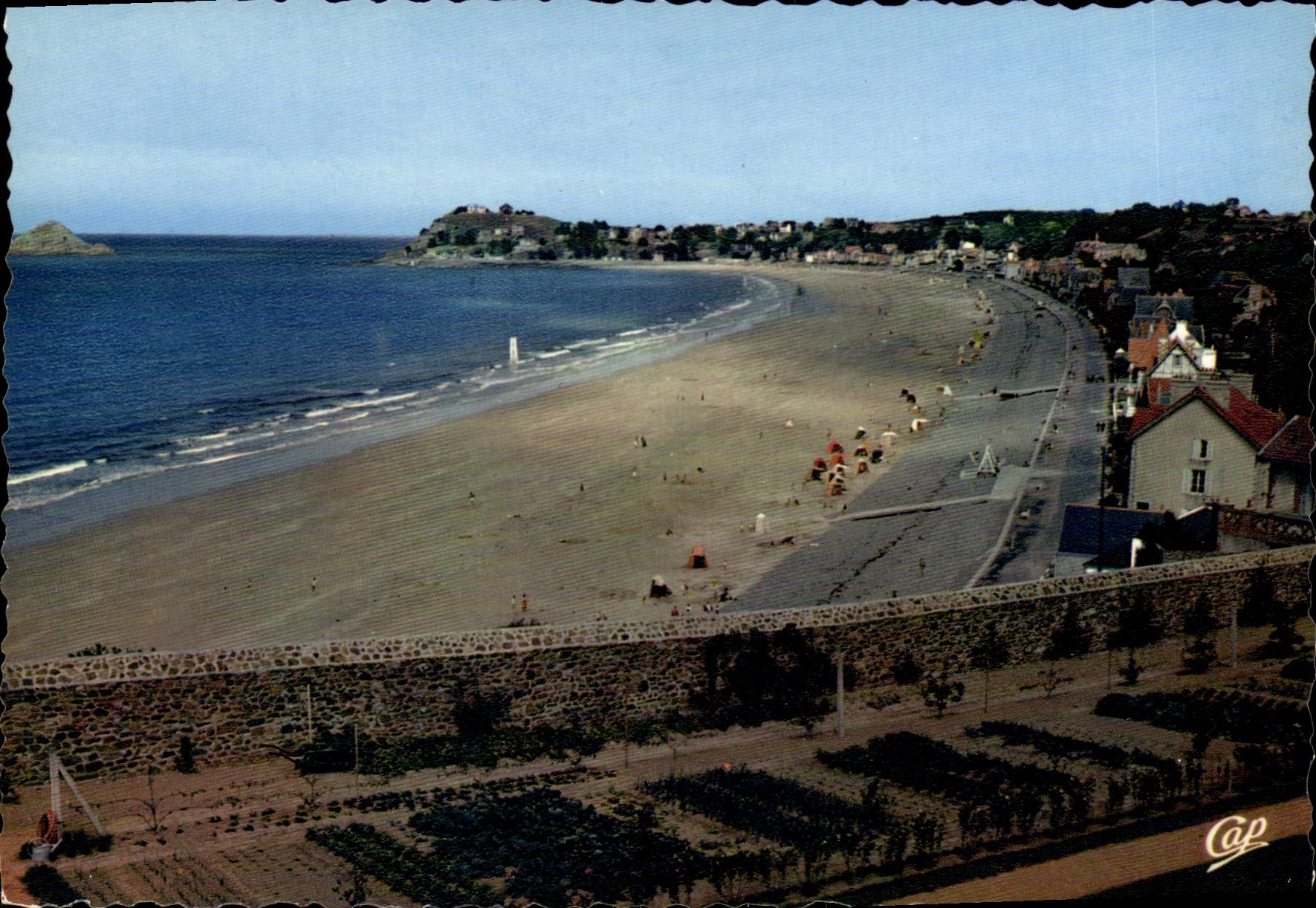 Le Val André — La Plage et le Verdelet — LUMICAP