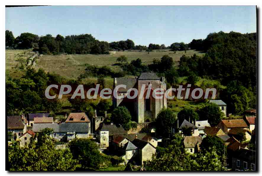 CPSM SAINT-AMAND-DE-COLY village église
