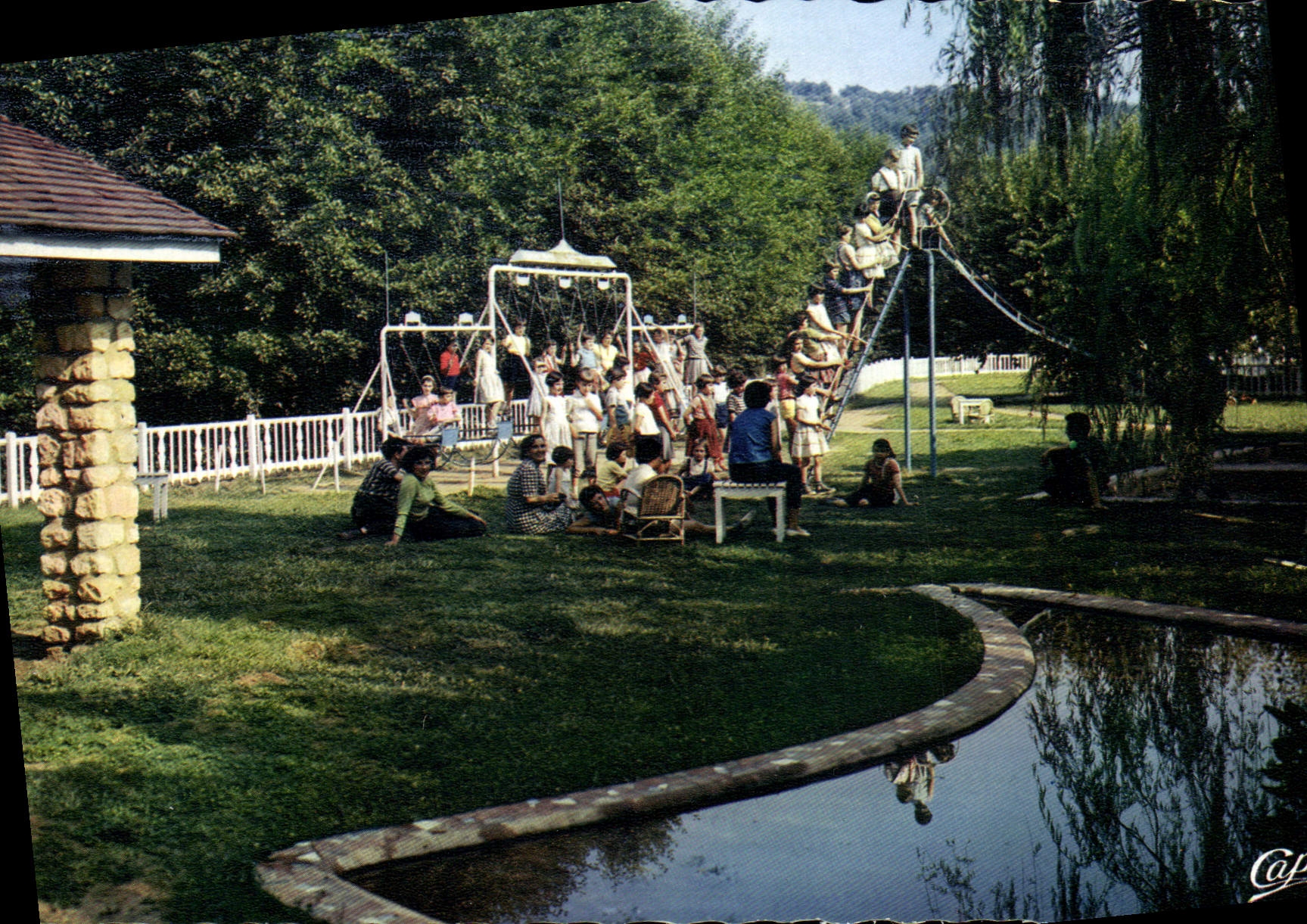 CPSM Les Milandes Parc Et Piscine Pour Les Tout Petits 