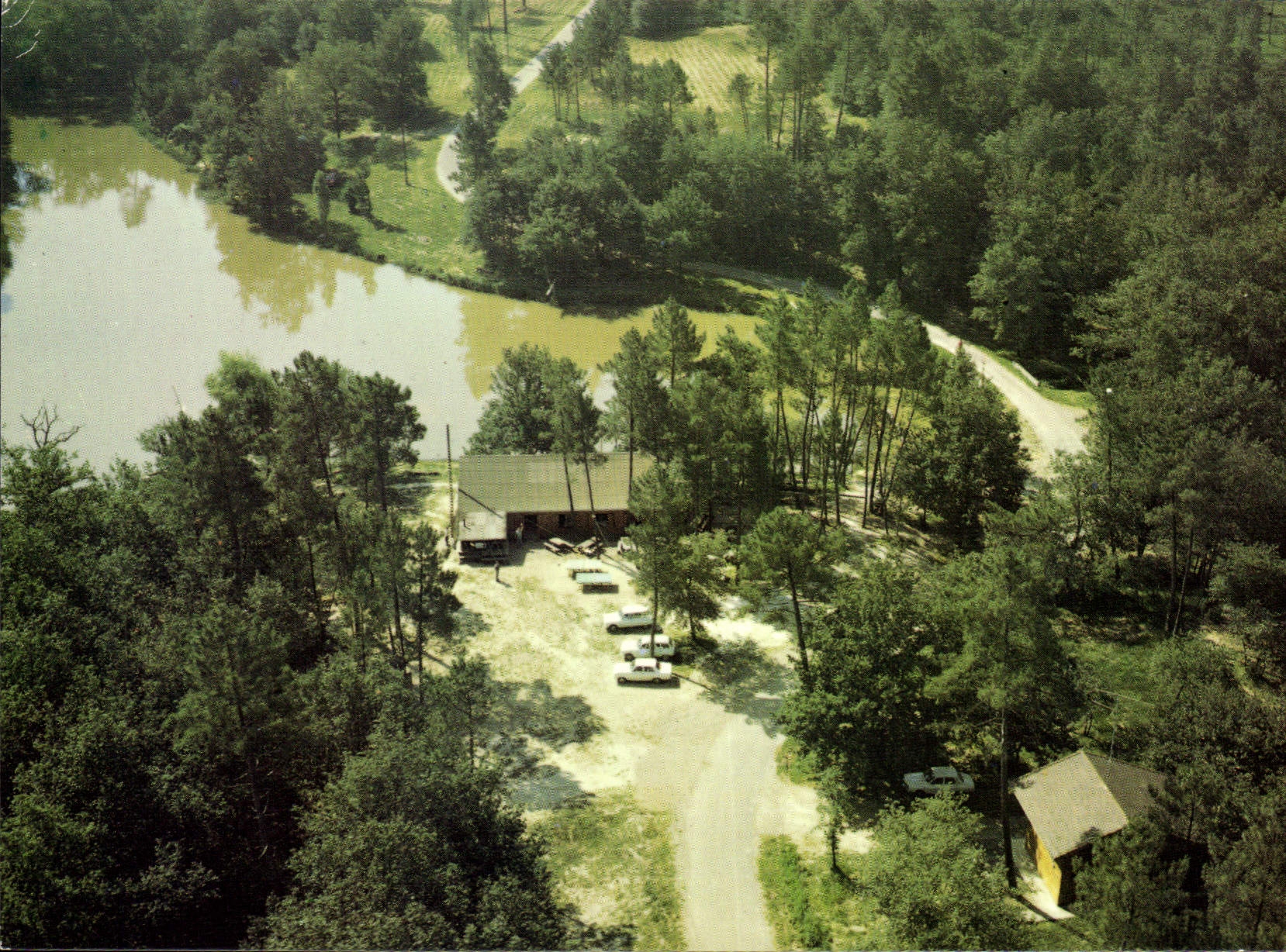 Etang de Radelou — Centre de loisirs — Éditions Rémines