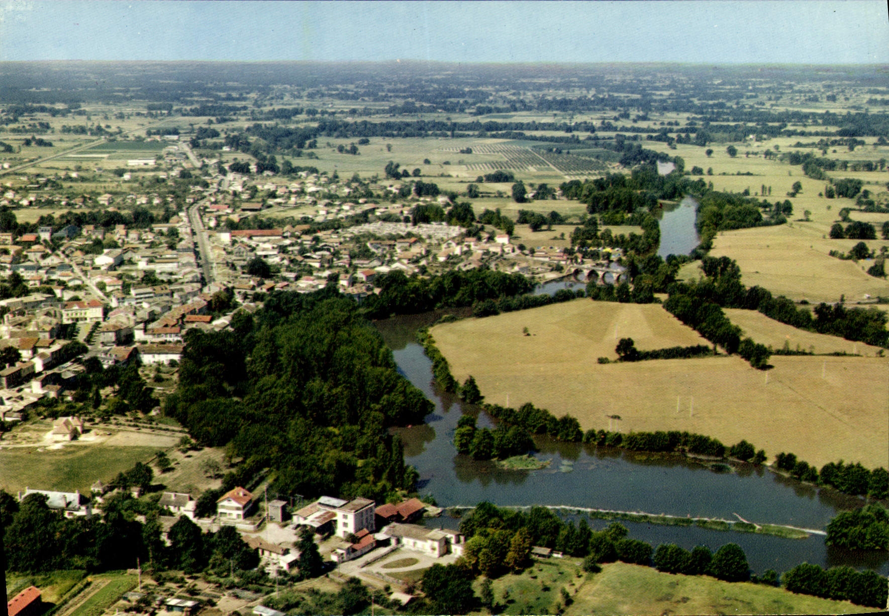 Montpon-sur-l'Isle (Dordogne) — Überblick — Editions Mexichrome, Limoges, n°4