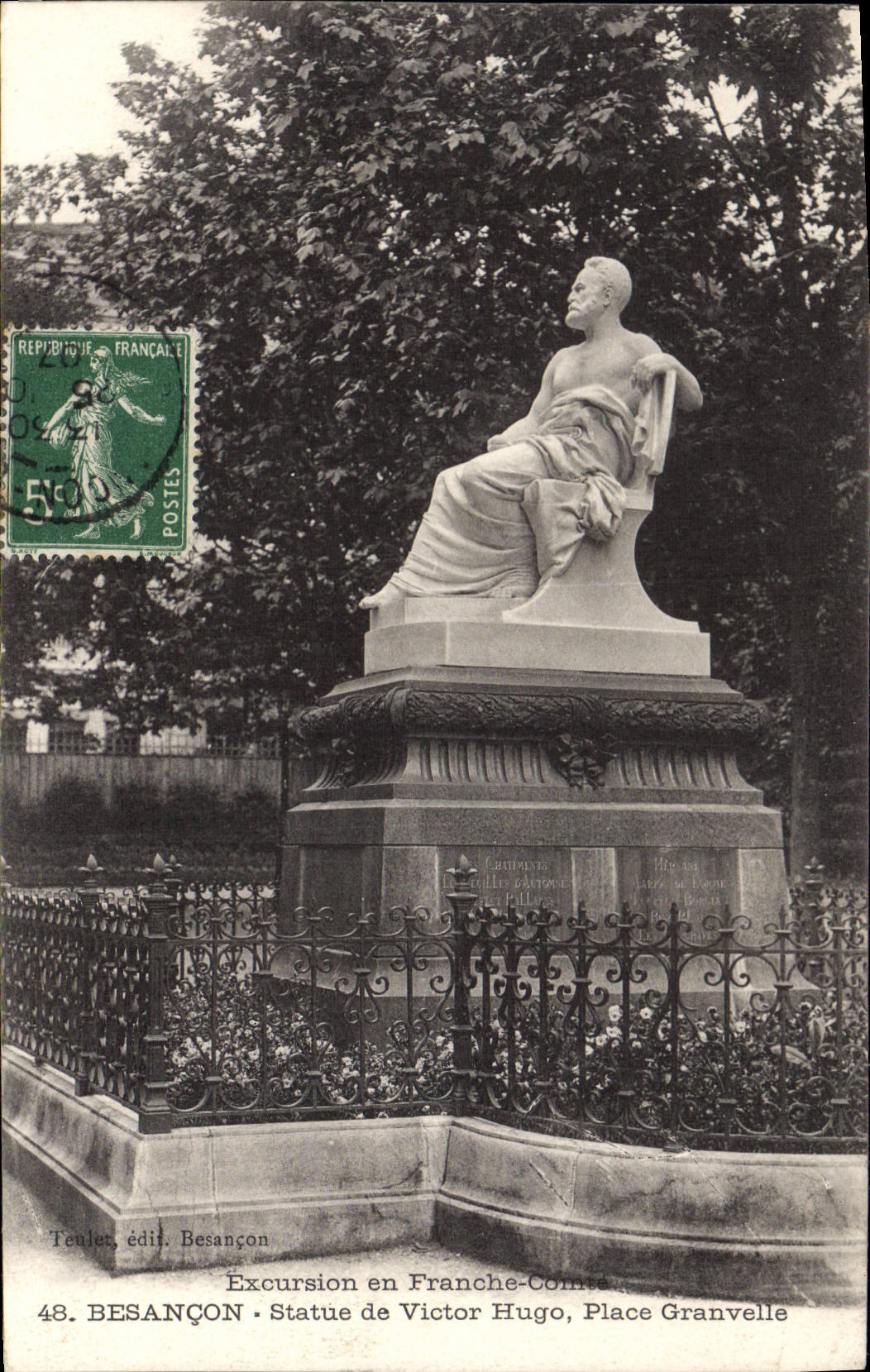 Besançon - Statue de Victor Hugo, Place Granvelle — Teulet, édit. Besançon, n°48