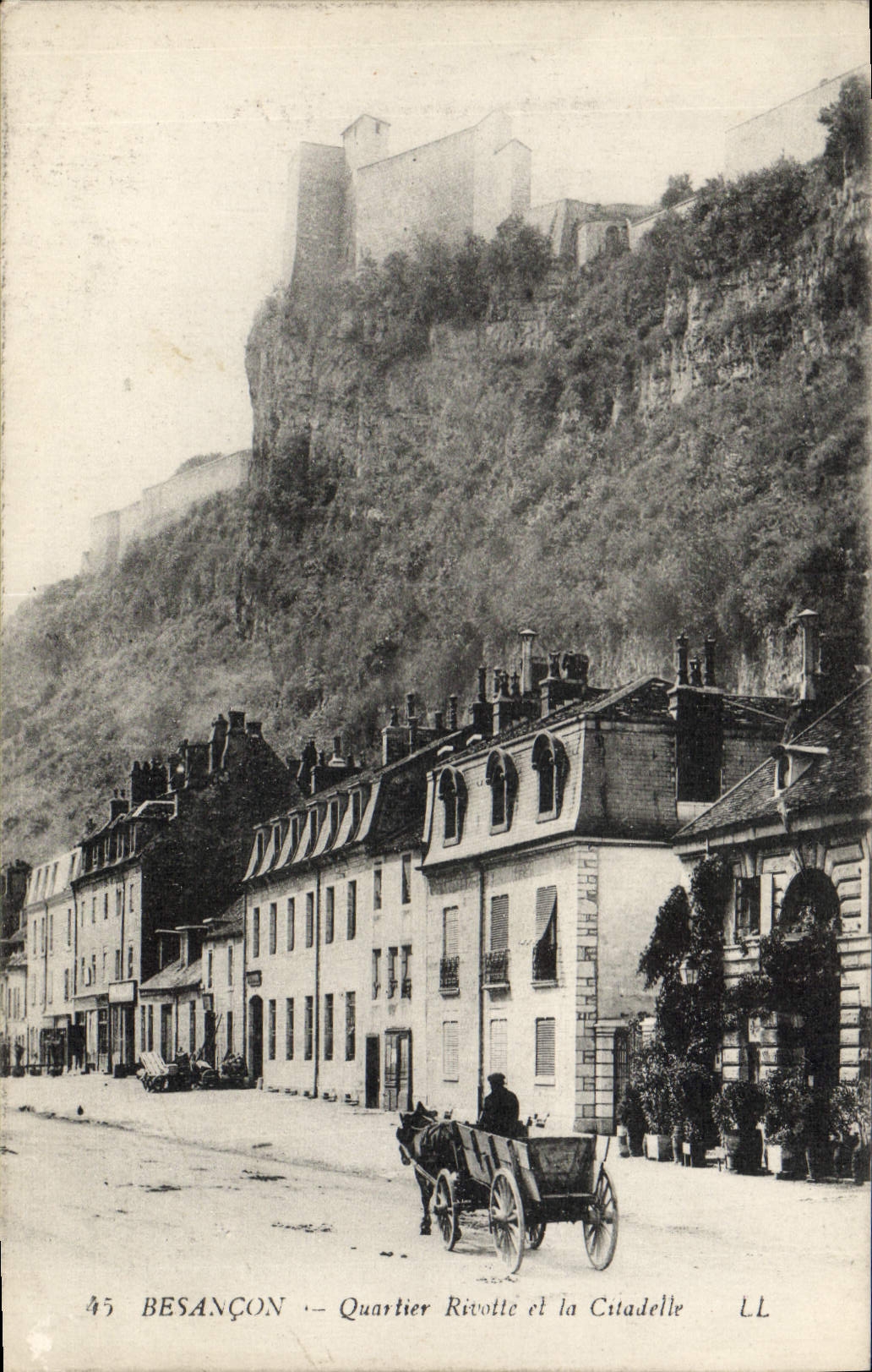 Besançon — Quartier Rivotté et la Citadelle — LL
