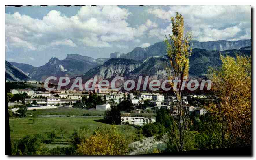 Die — Vue d'ensemble, l'Aiguillette, le Glandasse et la Drôme — Lumicap-Tourisme
