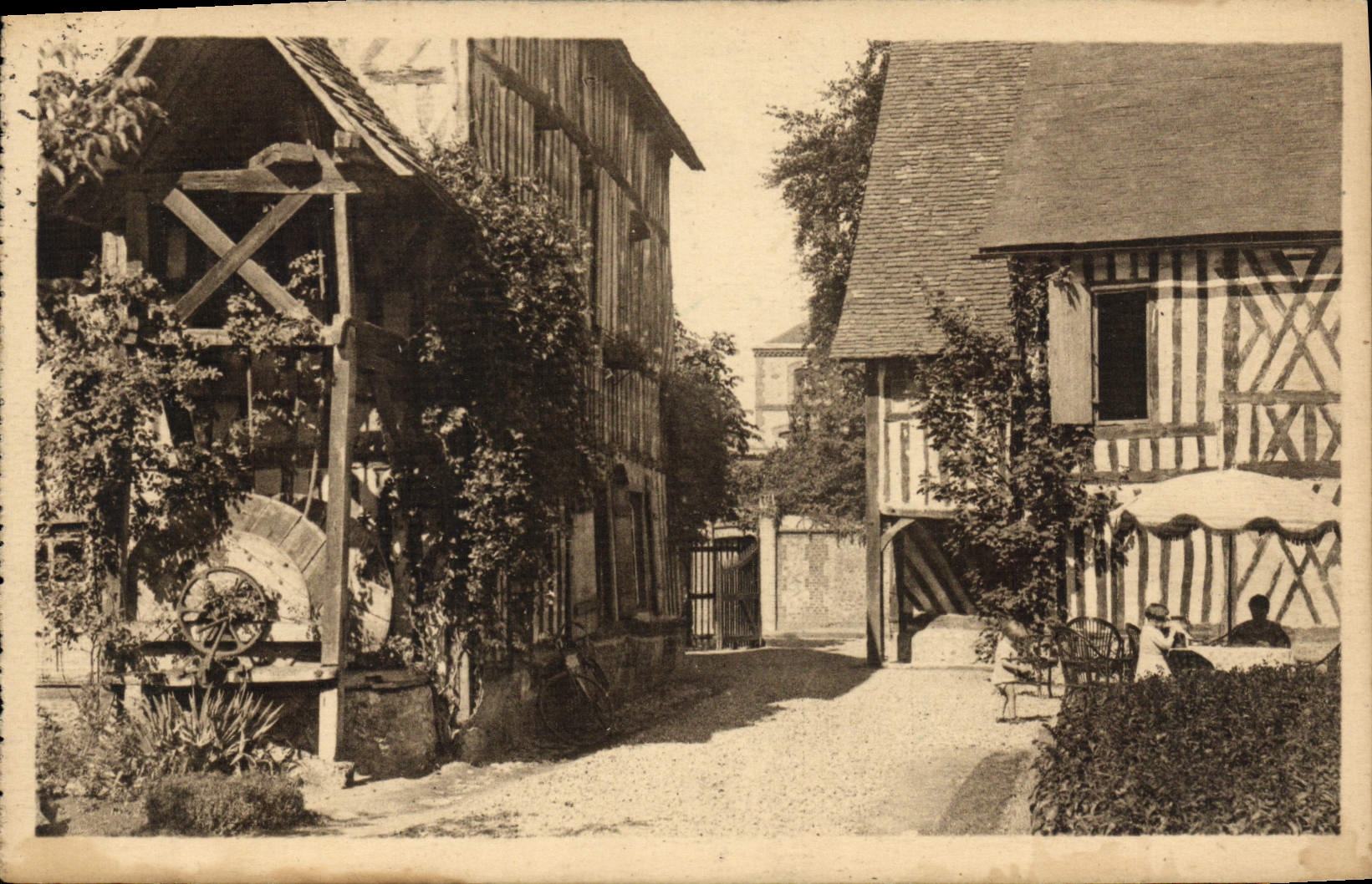 Vue de l'Auberge du Vieux Puits — Pont-Audemer — Éditions d'Art Koch, Lisieux