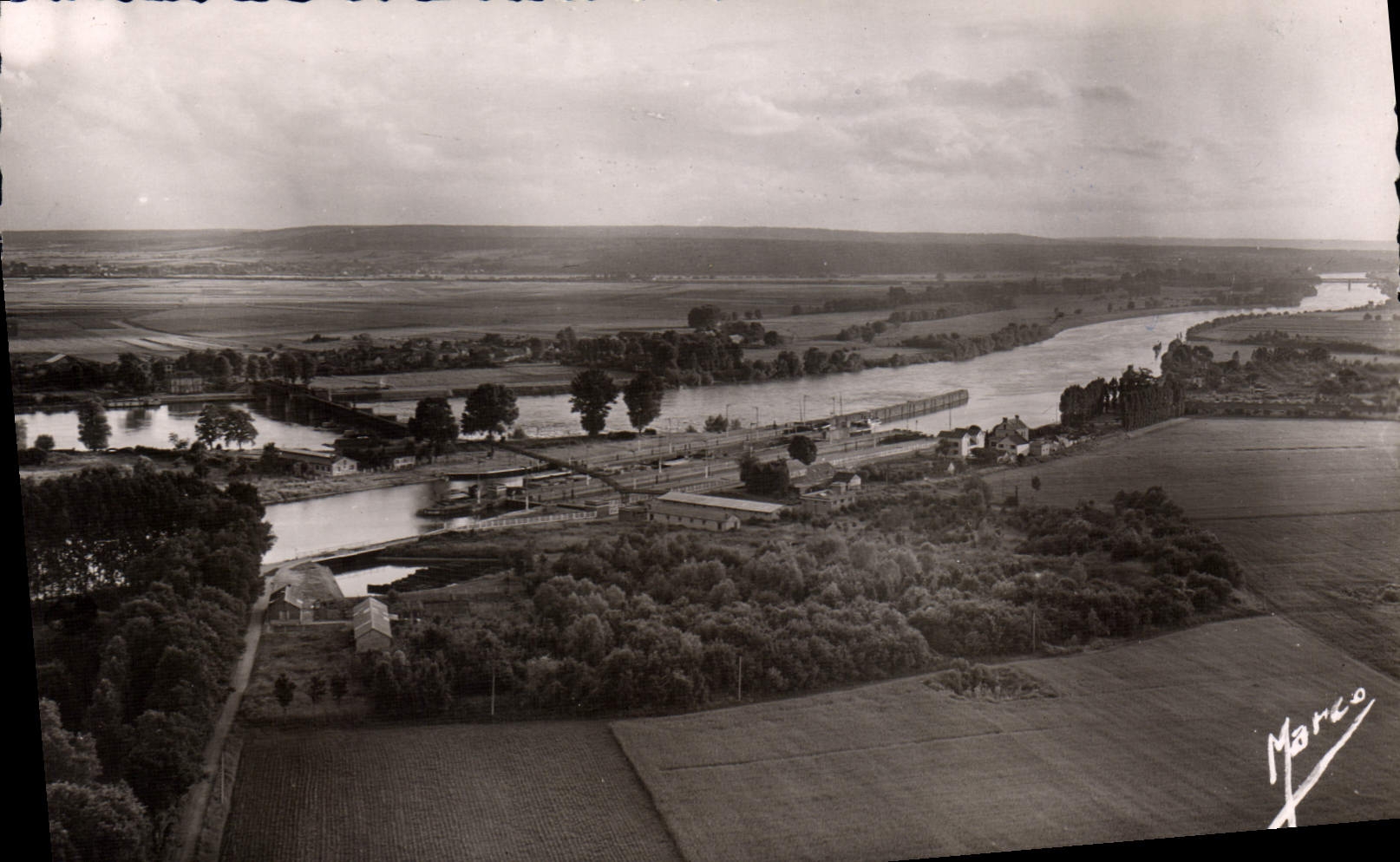 CPA Peses Vue Panoramique Sur Le Barrage