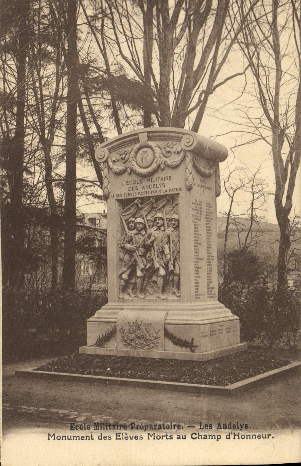 Monument des Élèves Morts au Champ d'Honneur — École Militaire Préparatoire, Les Andelys